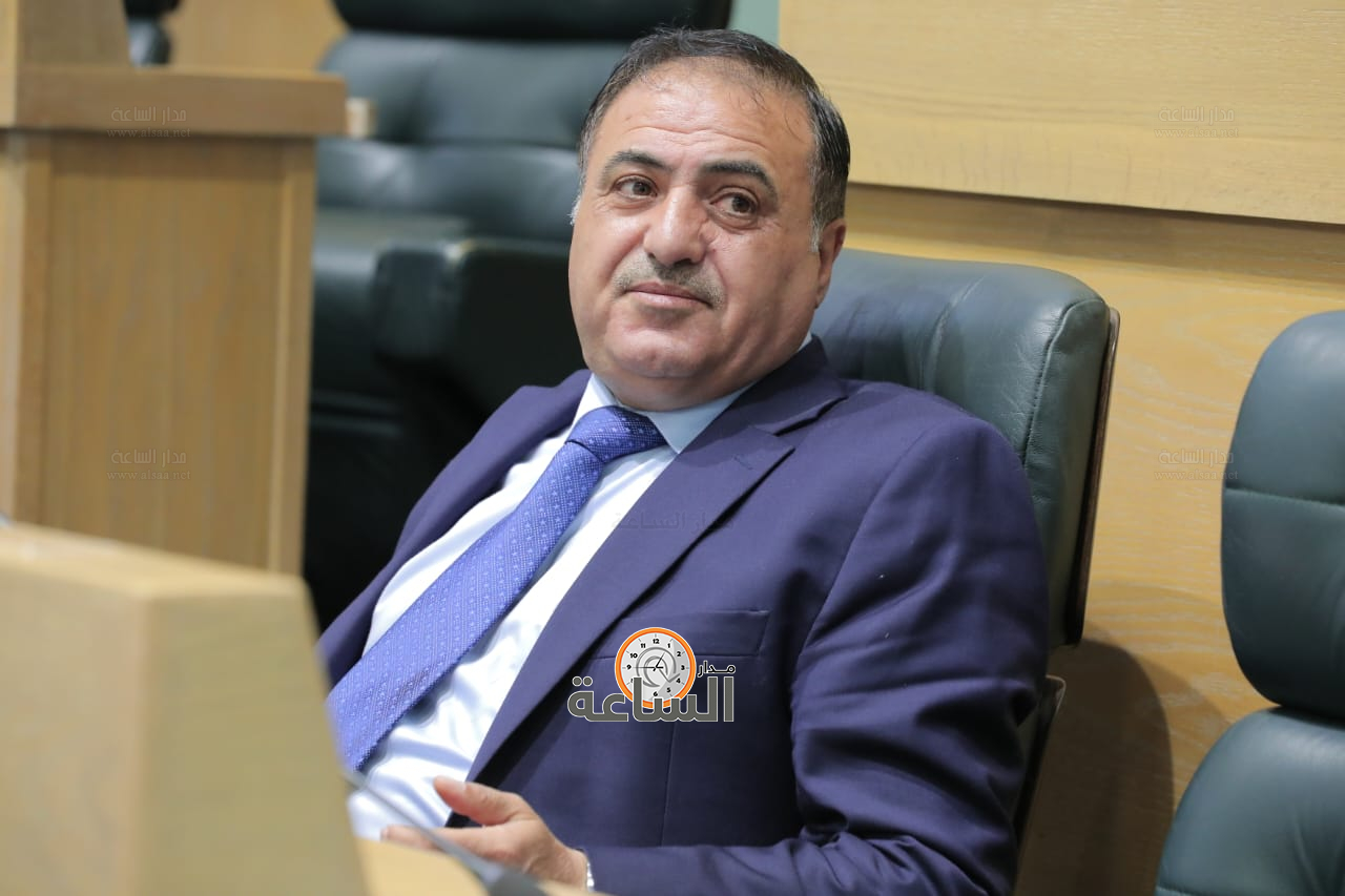 Madar Al-Saa Images 0.7886457579629579