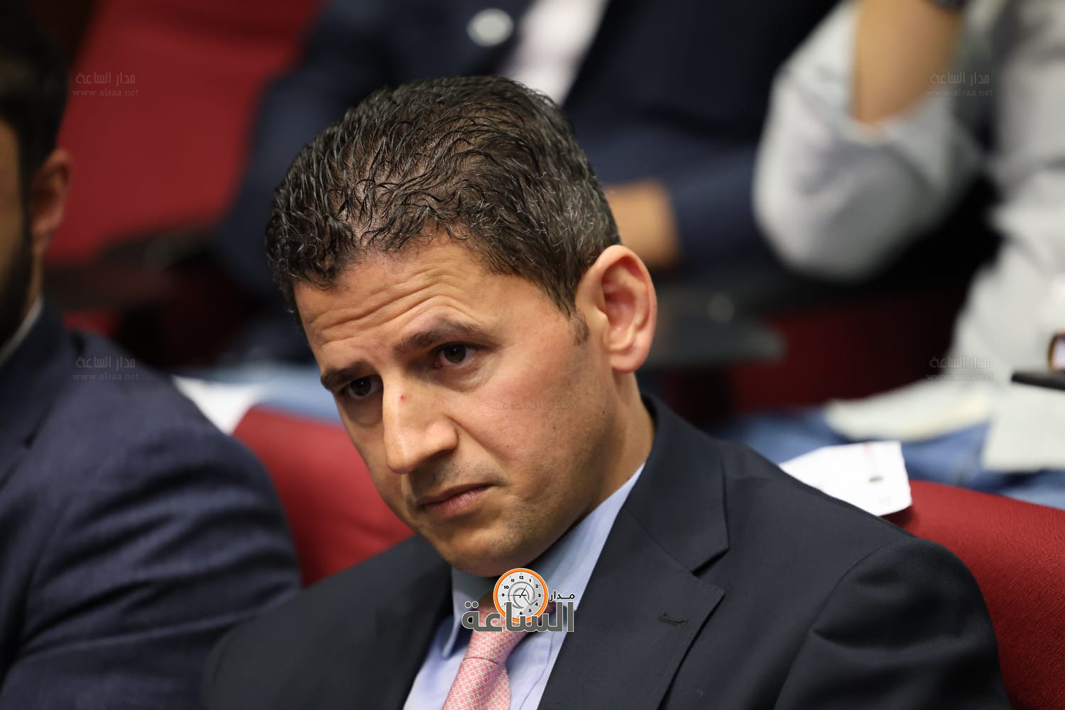 Madar Al-Saa Images 0.10730325868638069