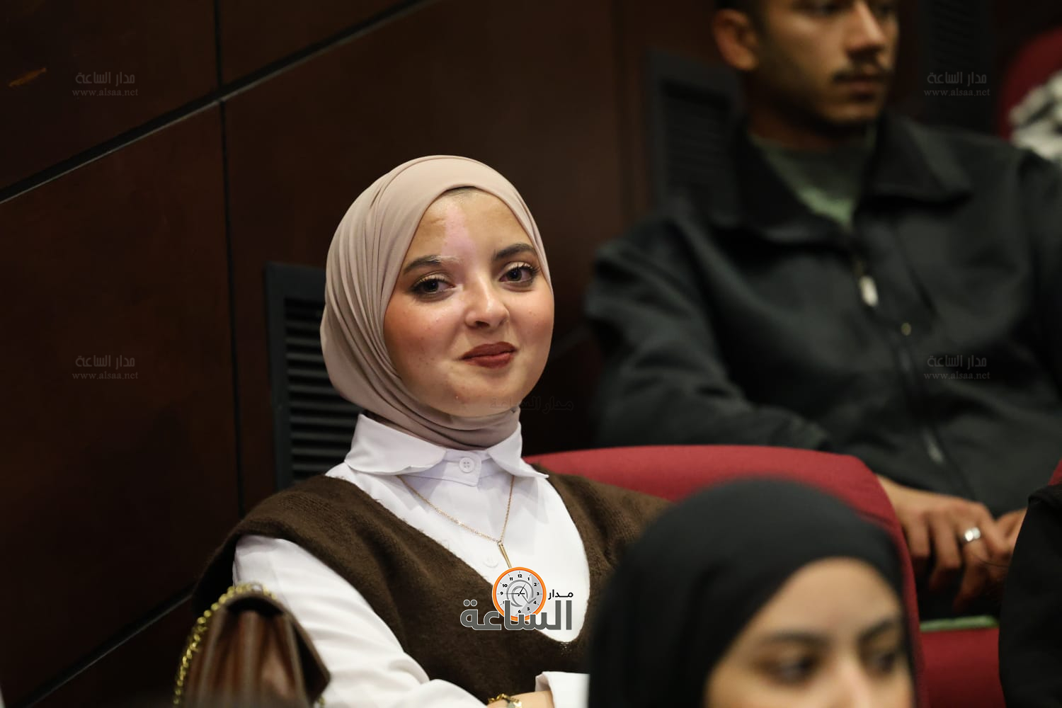 Madar Al-Saa Images 0.44825166966932084