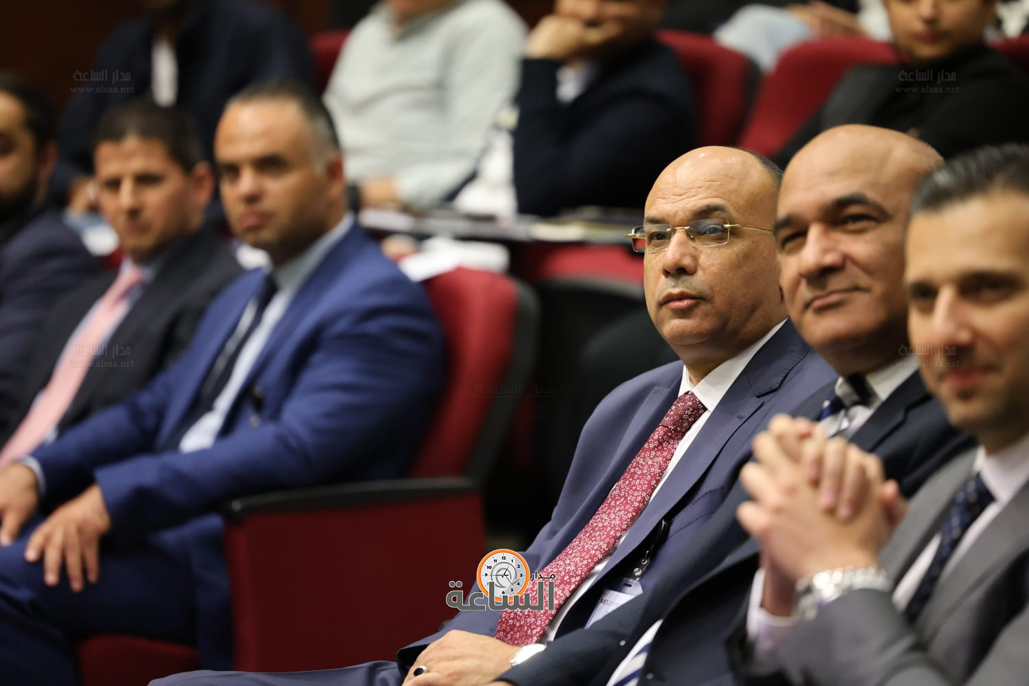 Madar Al-Saa Images 0.012868684207352654