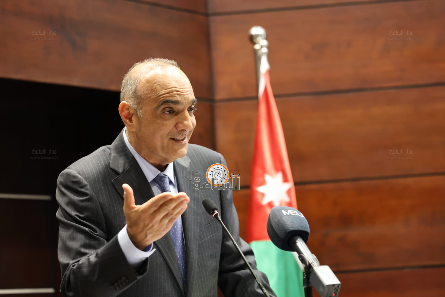 Madar Al-Saa Images 0.9484726817235135