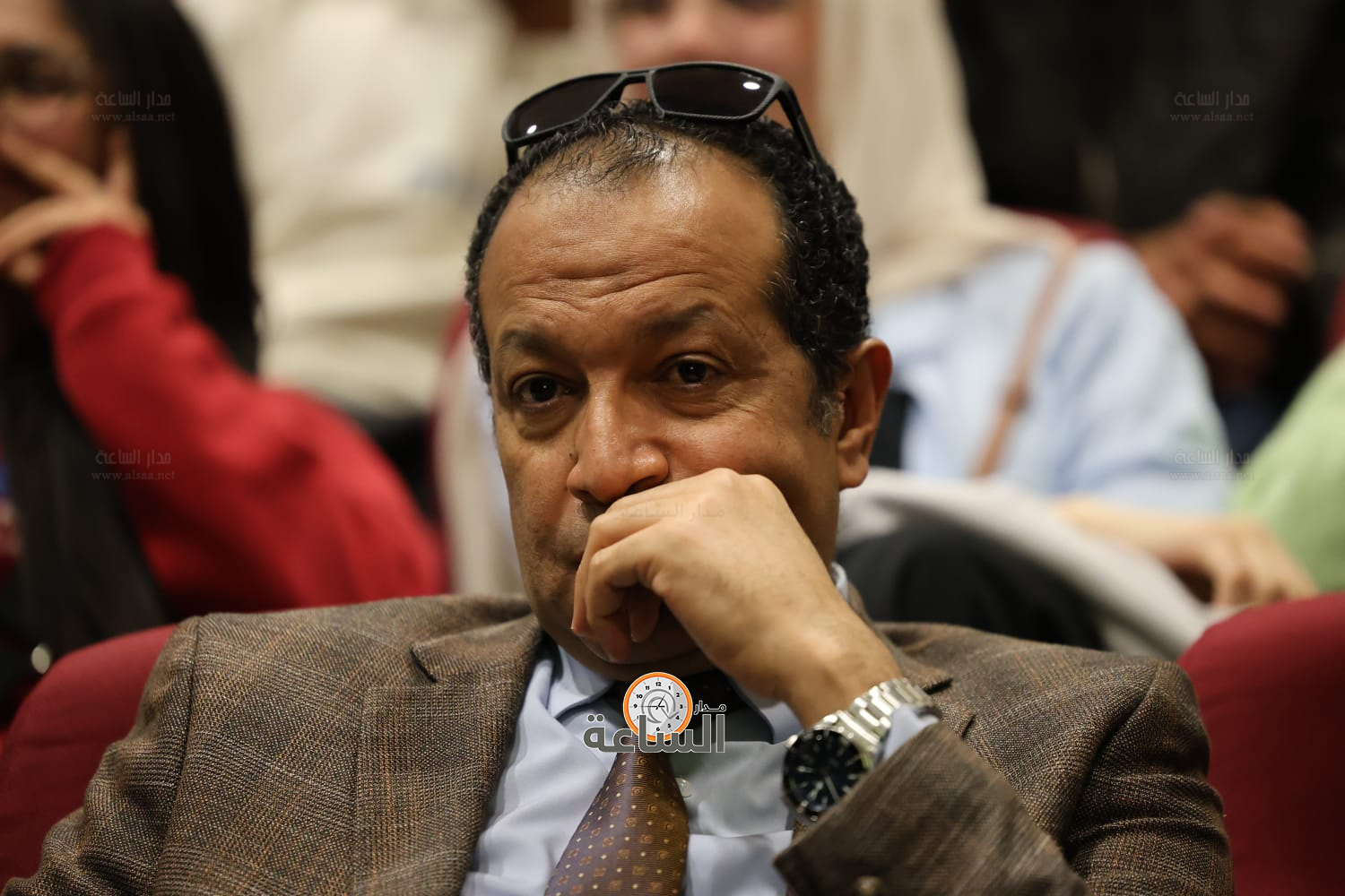 Madar Al-Saa Images 0.7650086821110742