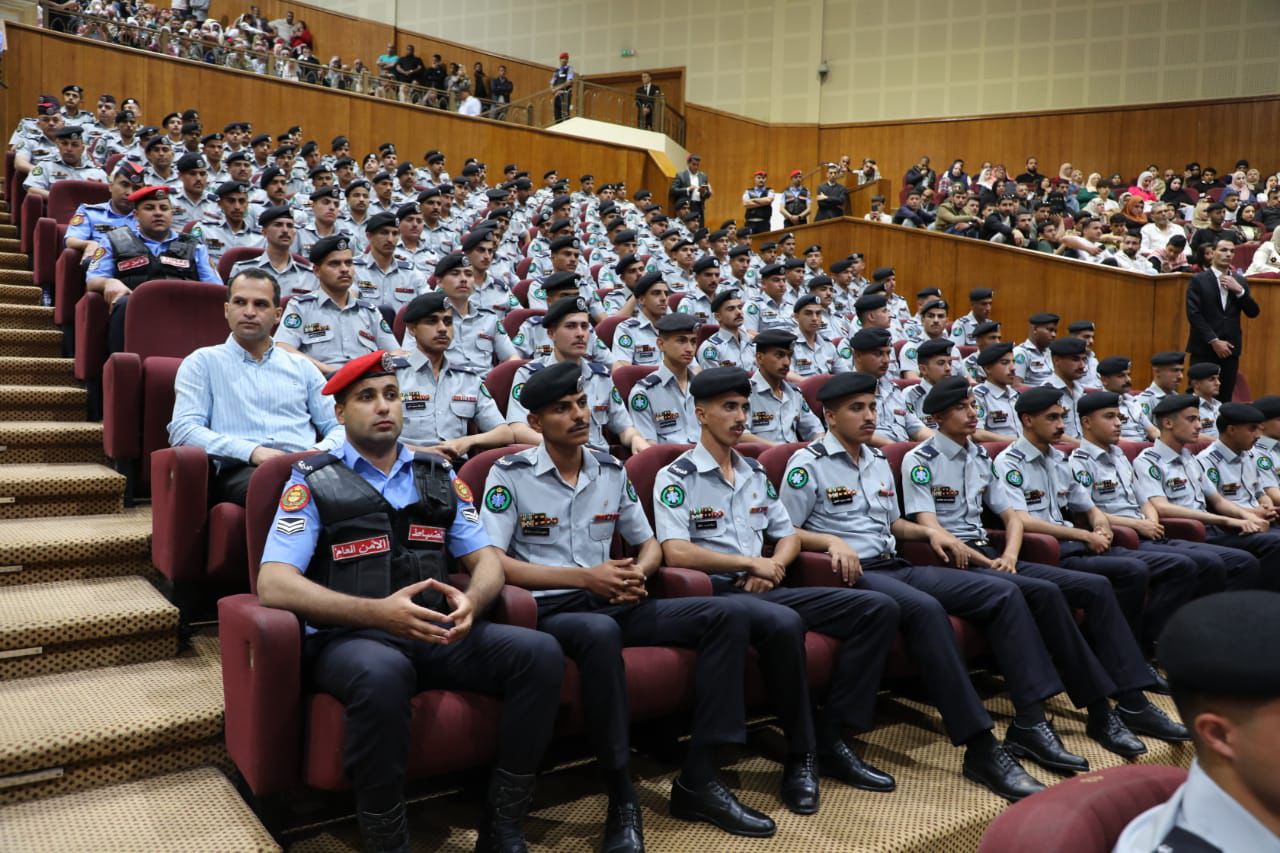 Madar Al-Saa Images 0.3734571048424148