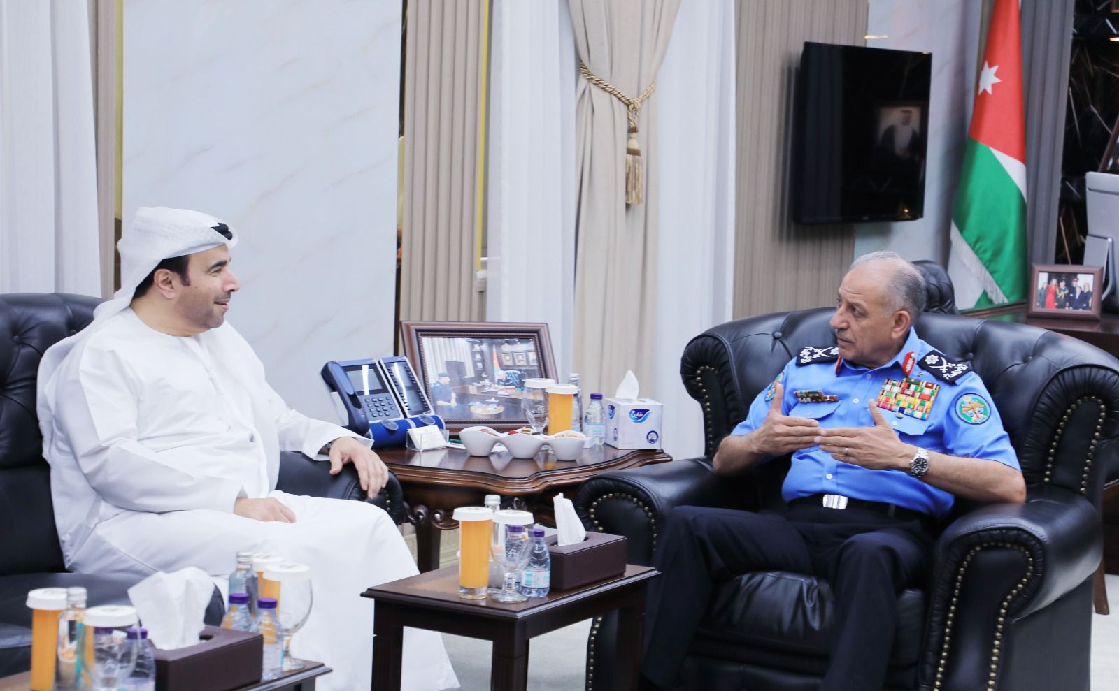 Madar Al-Saa Images 0.563801818908449