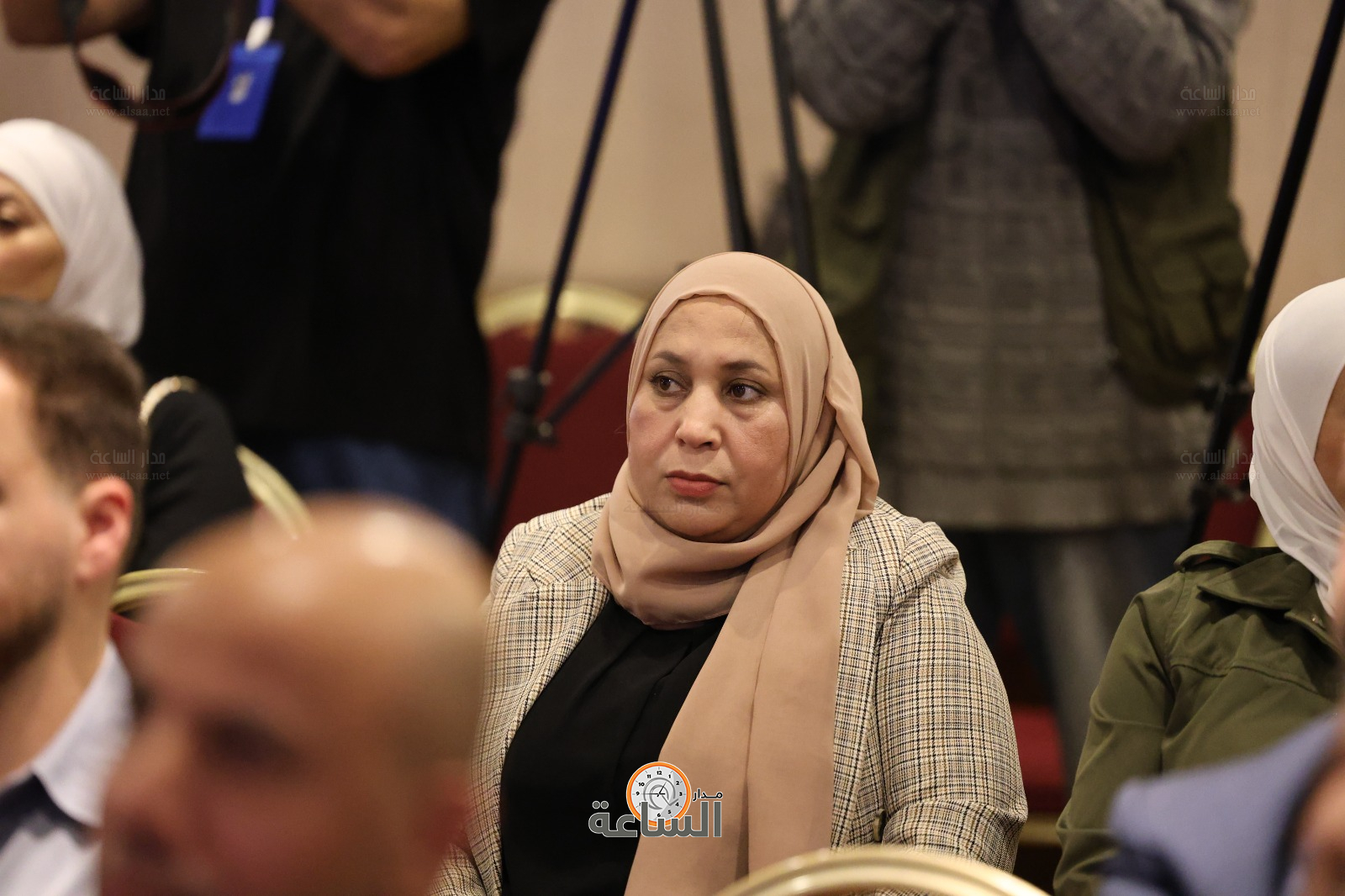 Madar Al-Saa Images 0.9010280402615692