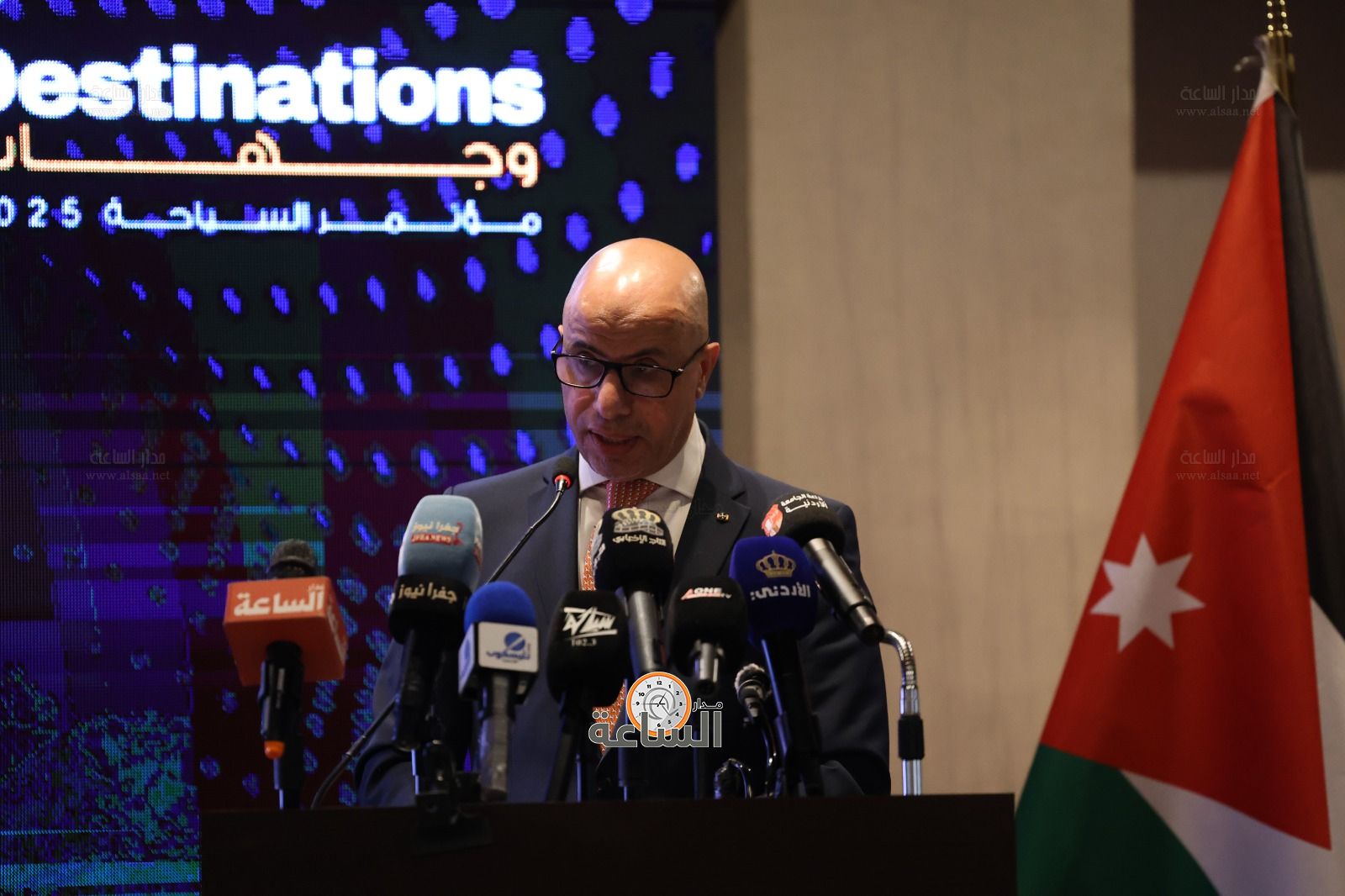 Madar Al-Saa Images 0.12799962011362942