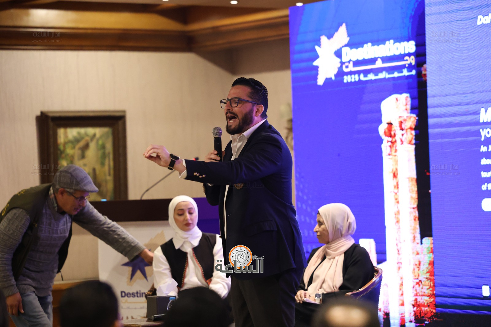 Madar Al-Saa Images 0.7917266462505649