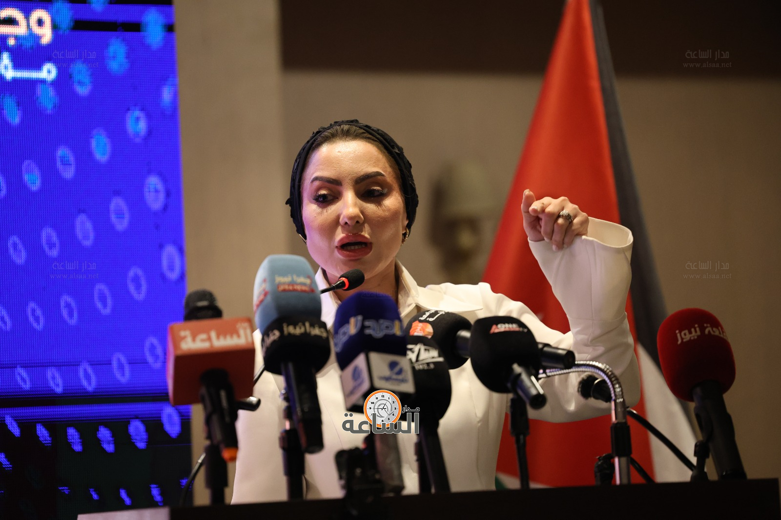 Madar Al-Saa Images 0.8590644247675215