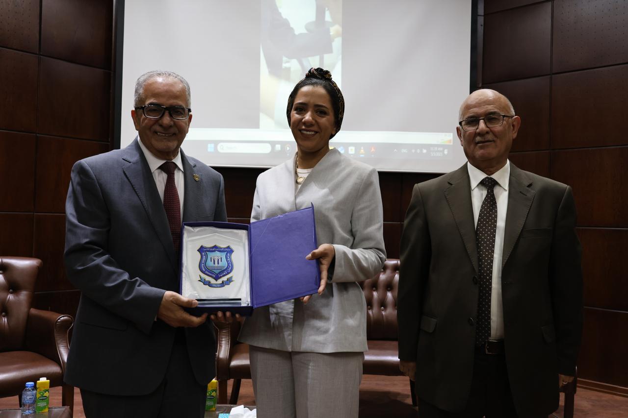 Madar Al-Saa Images 0.978502470978579