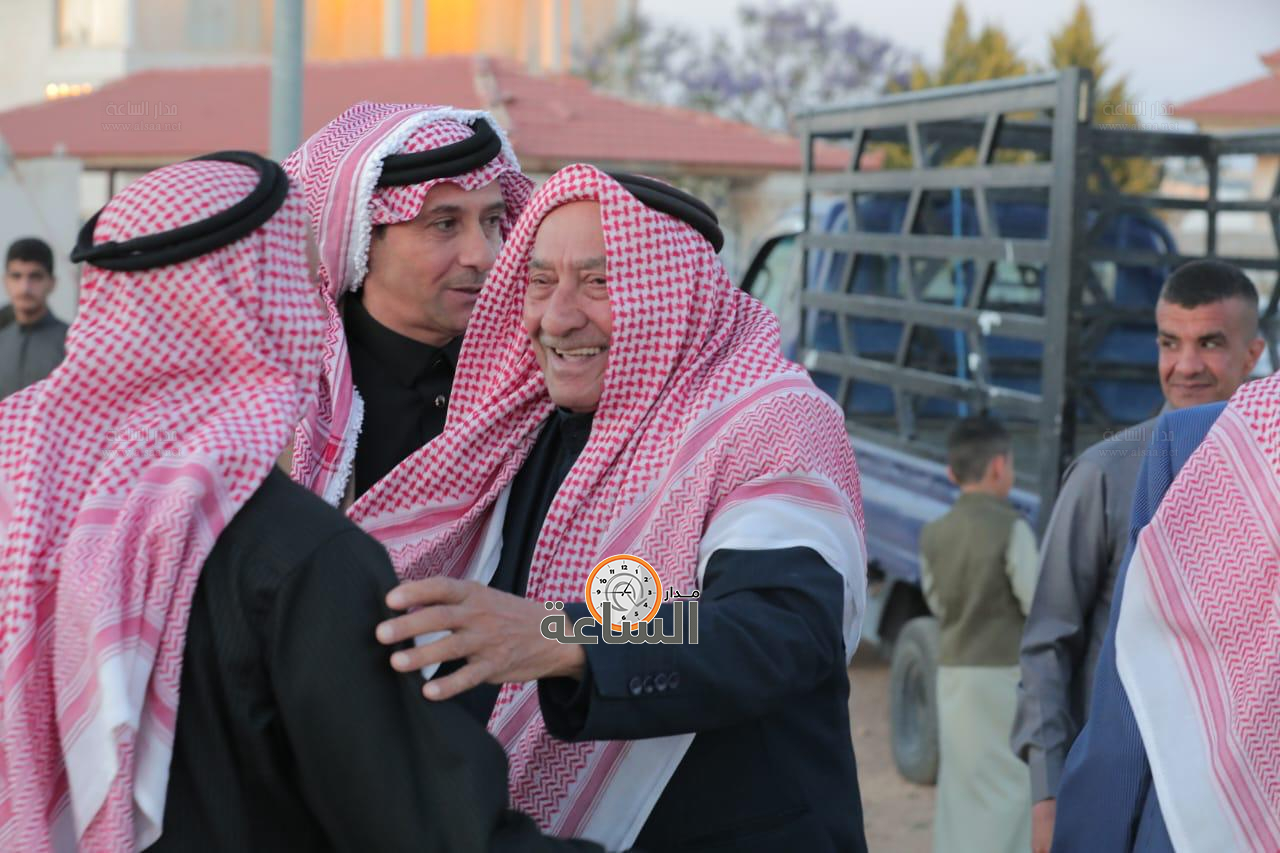 Madar Al-Saa Images 0.14043150630861423