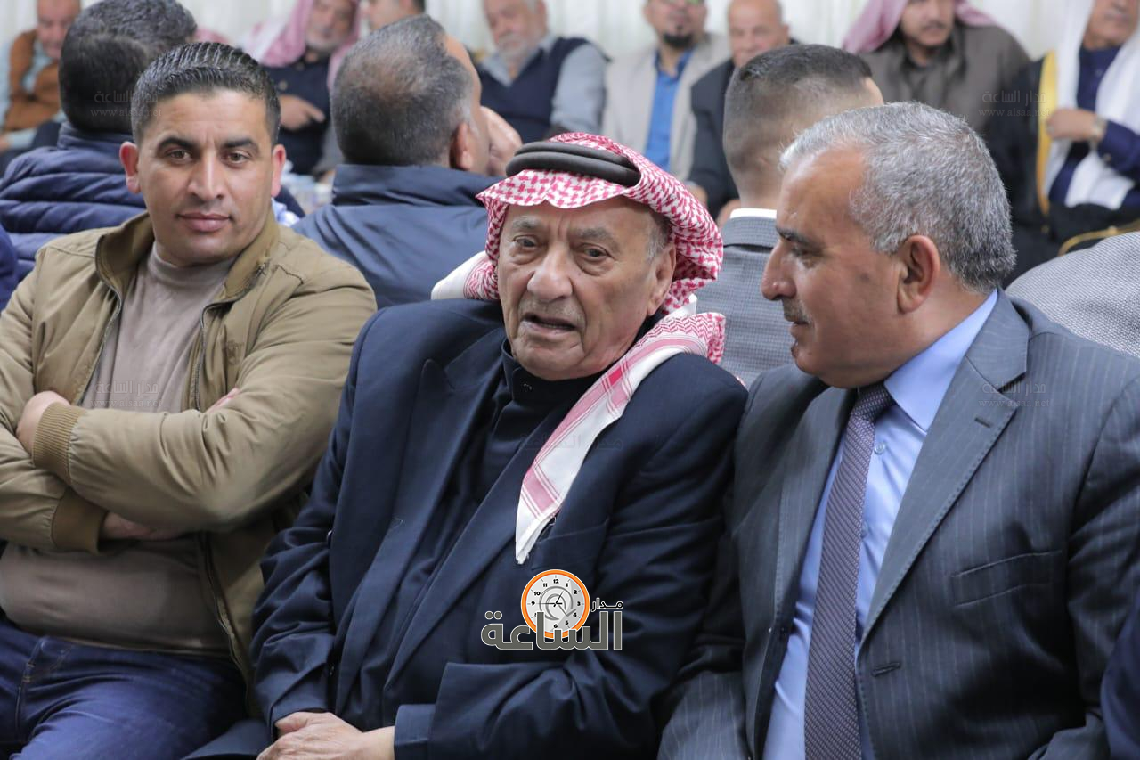 Madar Al-Saa Images 0.7489119843434023