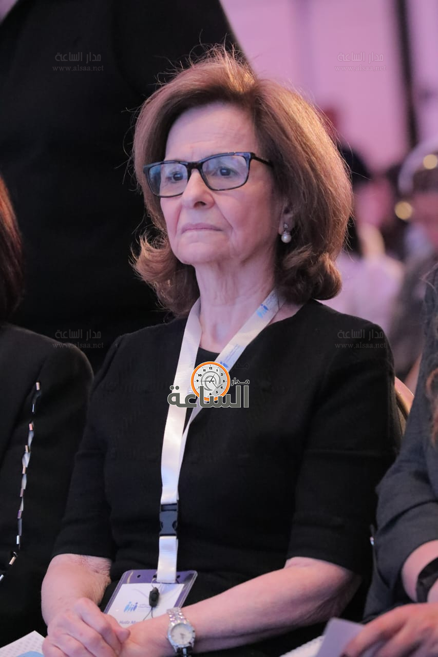 Madar Al-Saa Images 0.43358193679084456