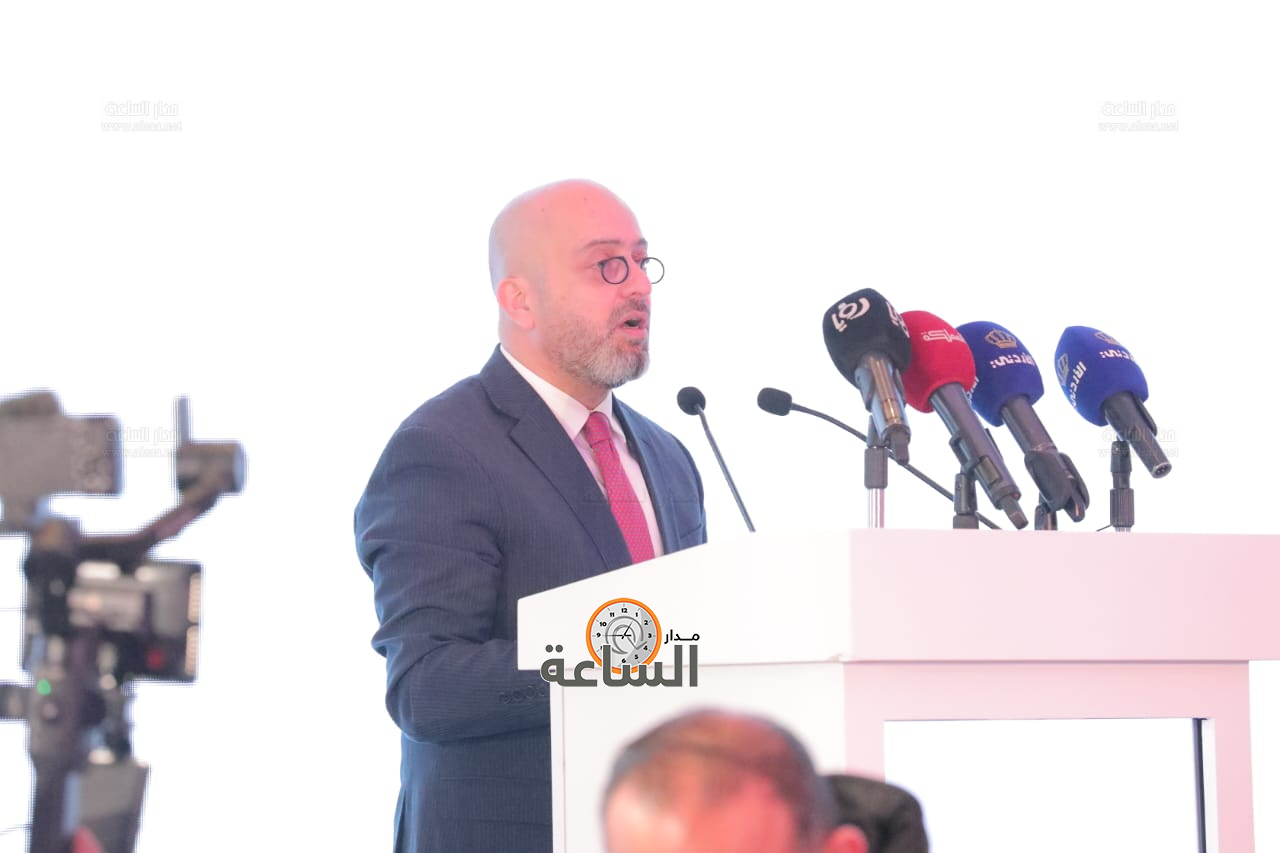 Madar Al-Saa Images 0.34979127416361677