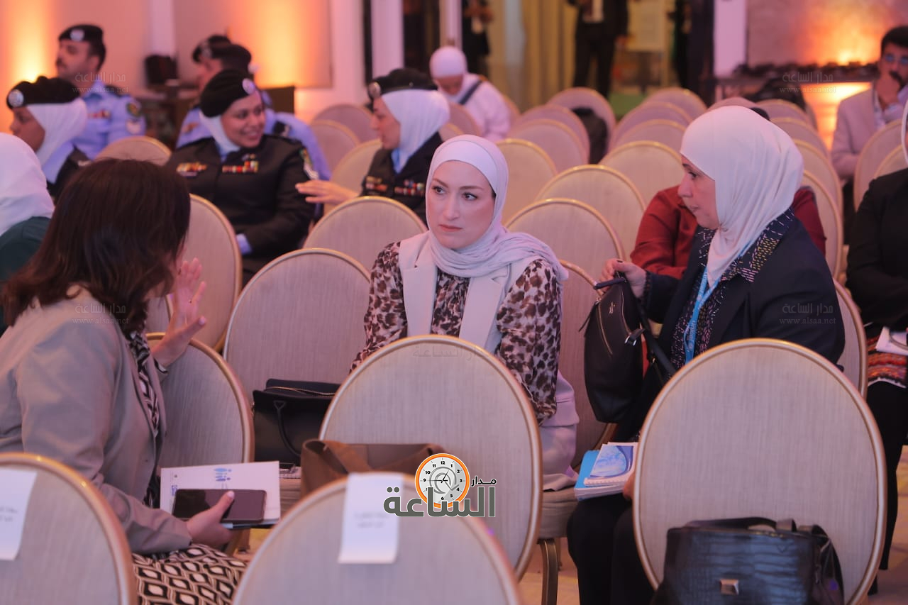 Madar Al-Saa Images 0.026442444599086623