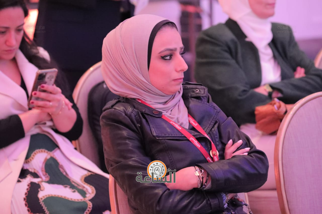 Madar Al-Saa Images 0.7373421576534512