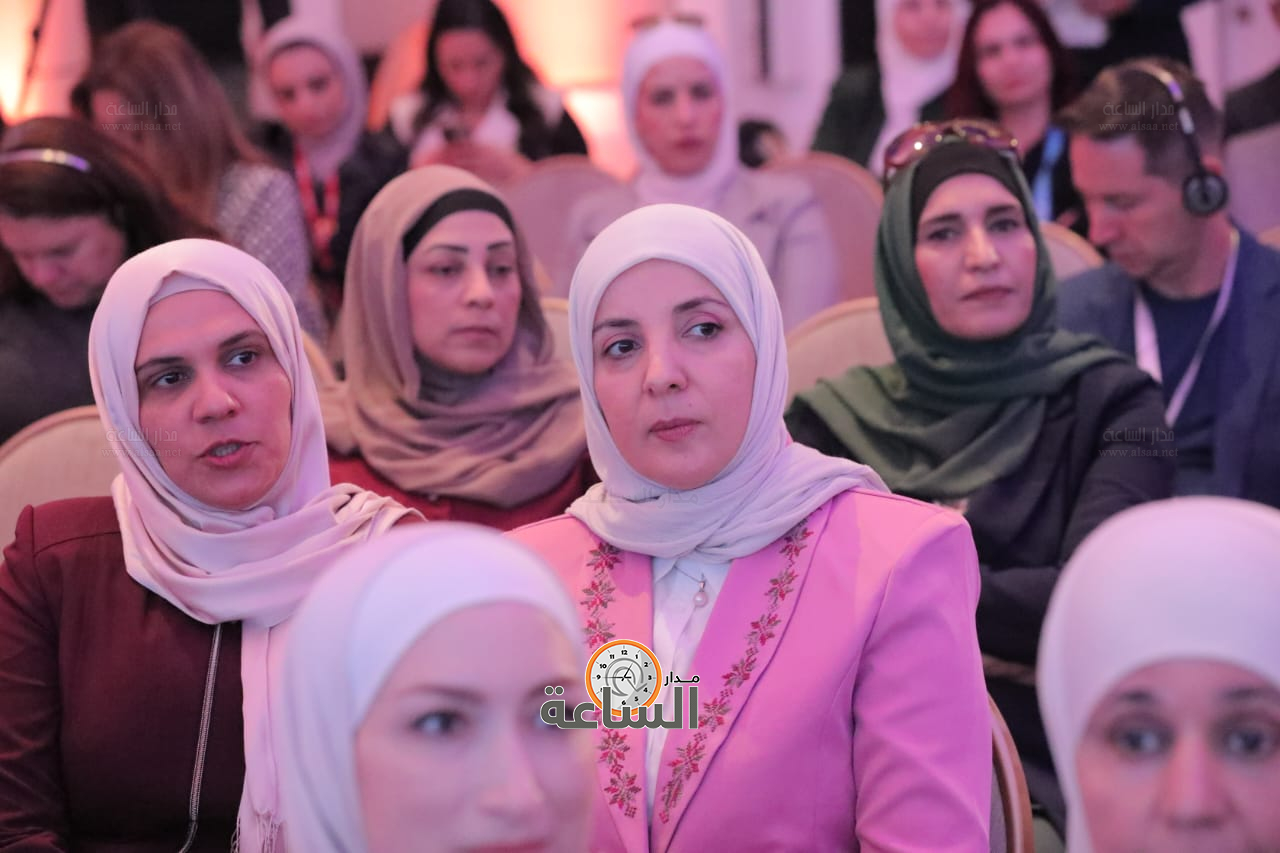 Madar Al-Saa Images 0.8954603782491221