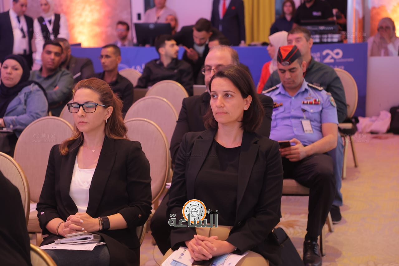 Madar Al-Saa Images 0.4155656231208087