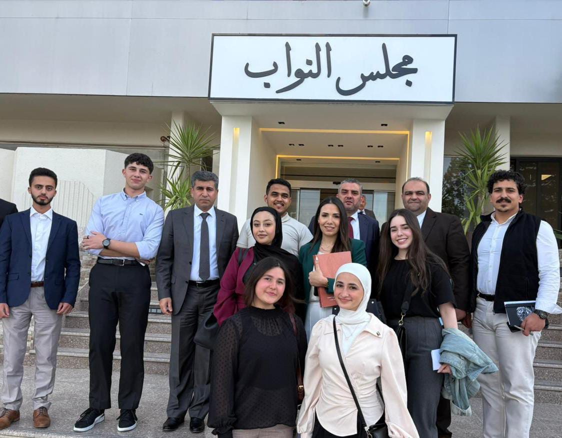 Madar Al-Saa Images 0.37608634259442286