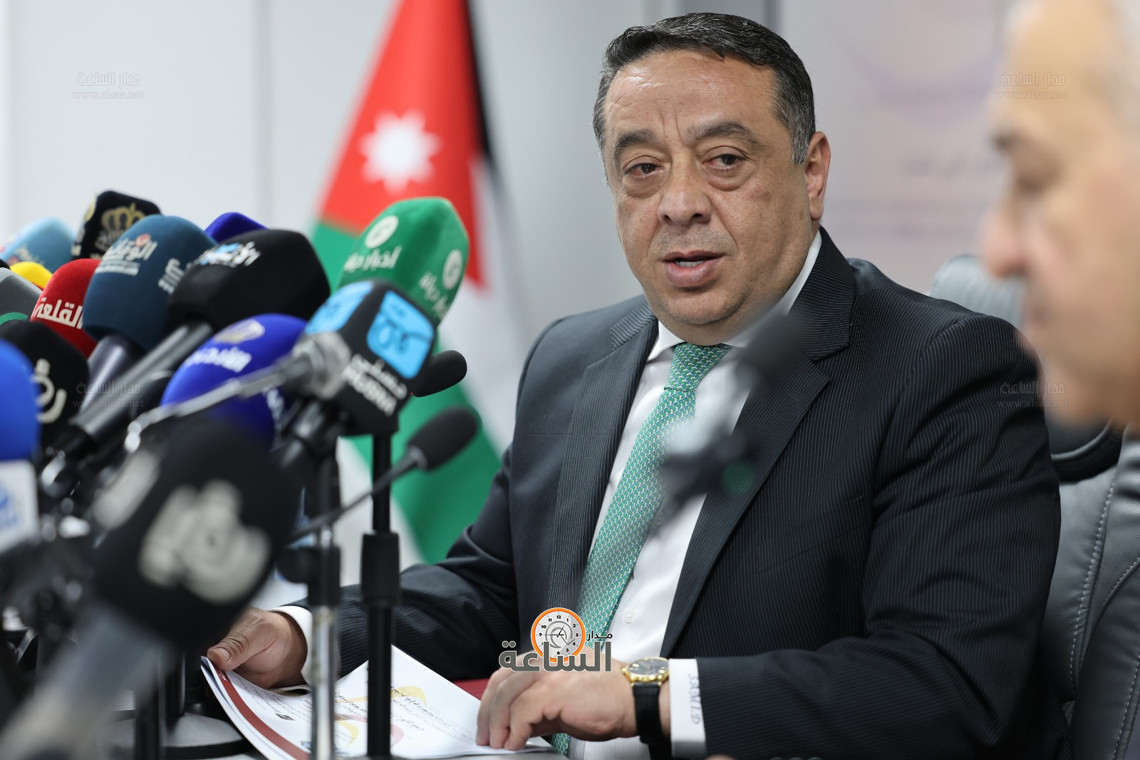 Madar Al-Saa Images 0.3820811993263238