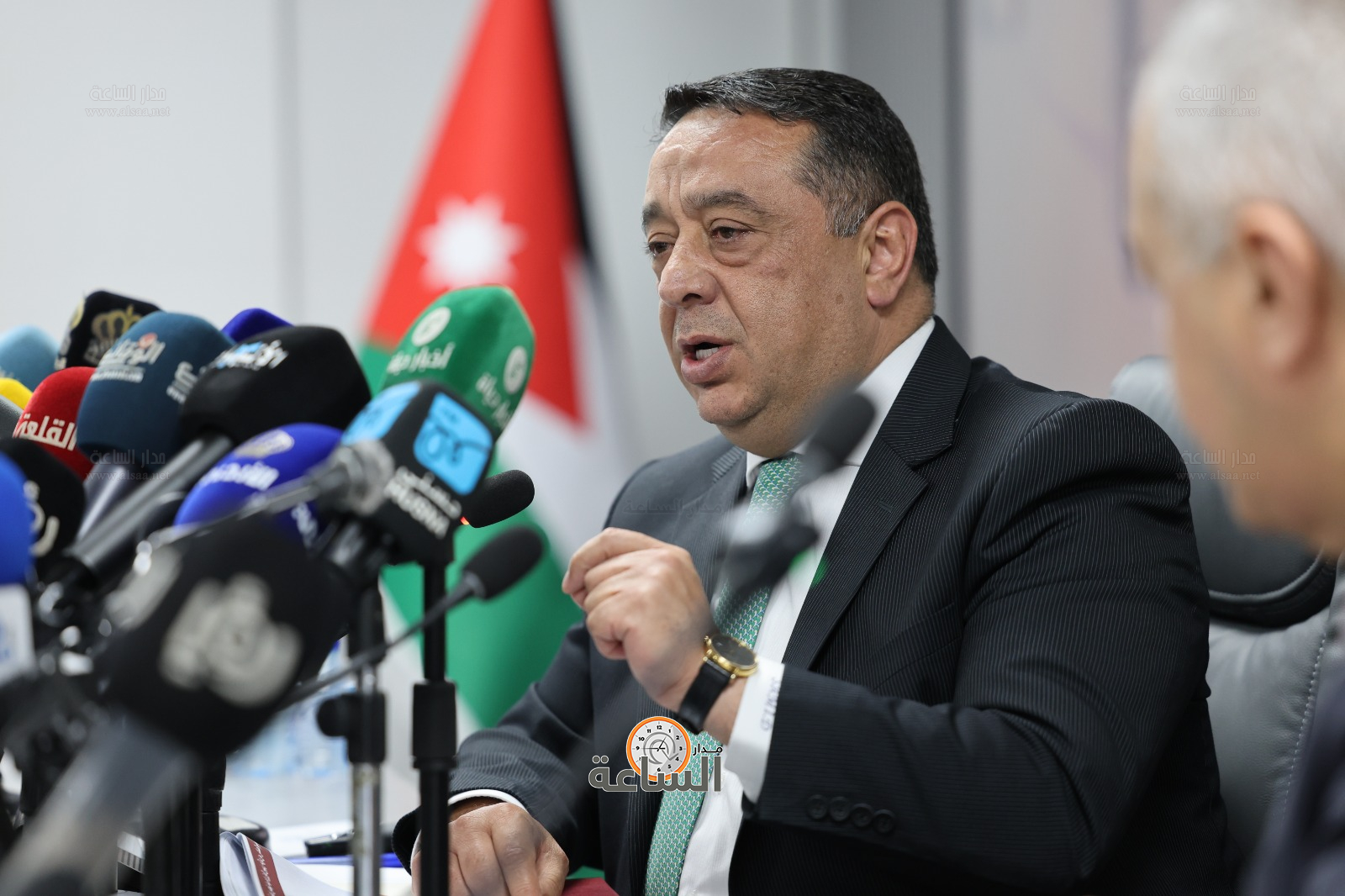 Madar Al-Saa Images 0.7917516559372799