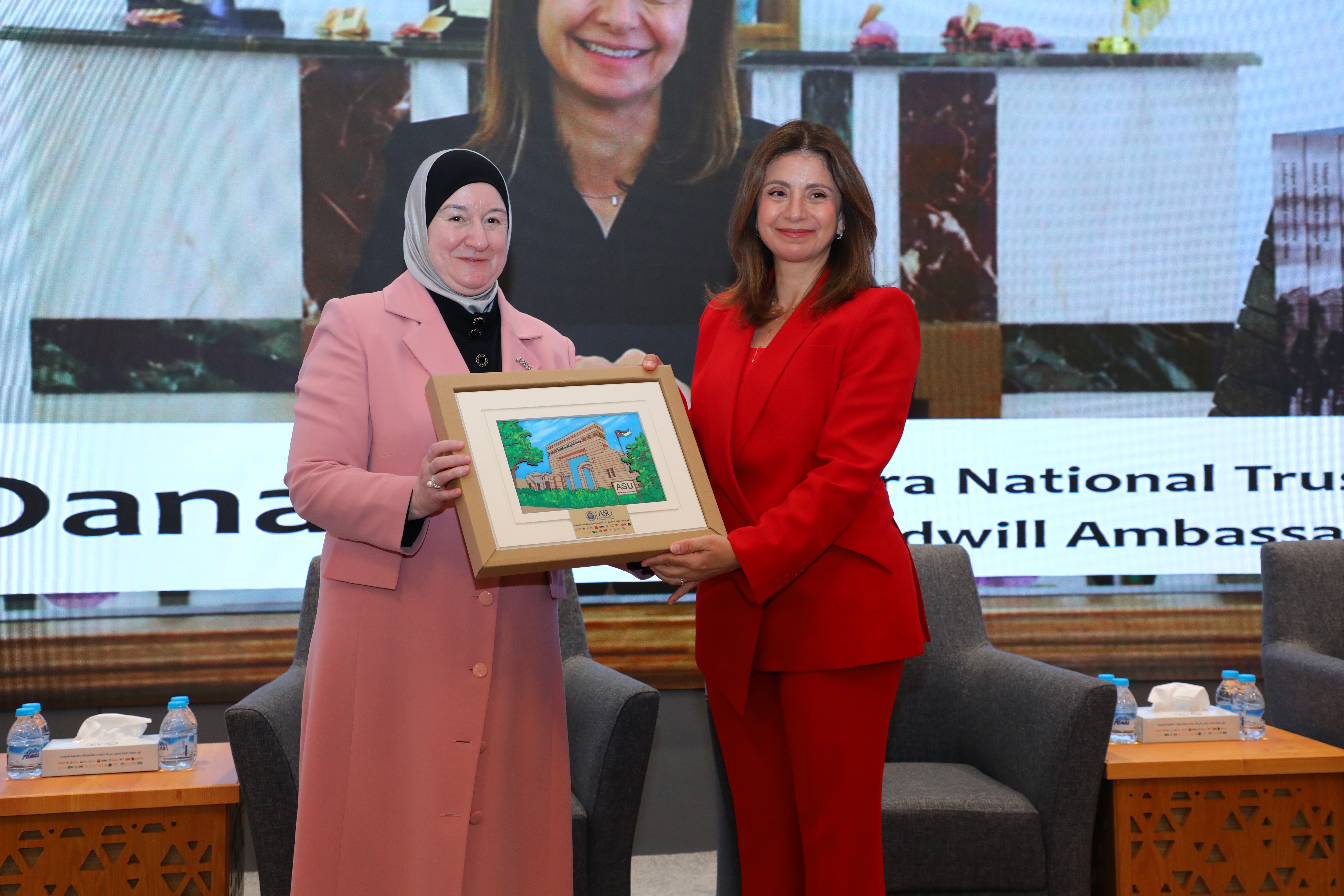 Madar Al-Saa Images 0.49299801607703864