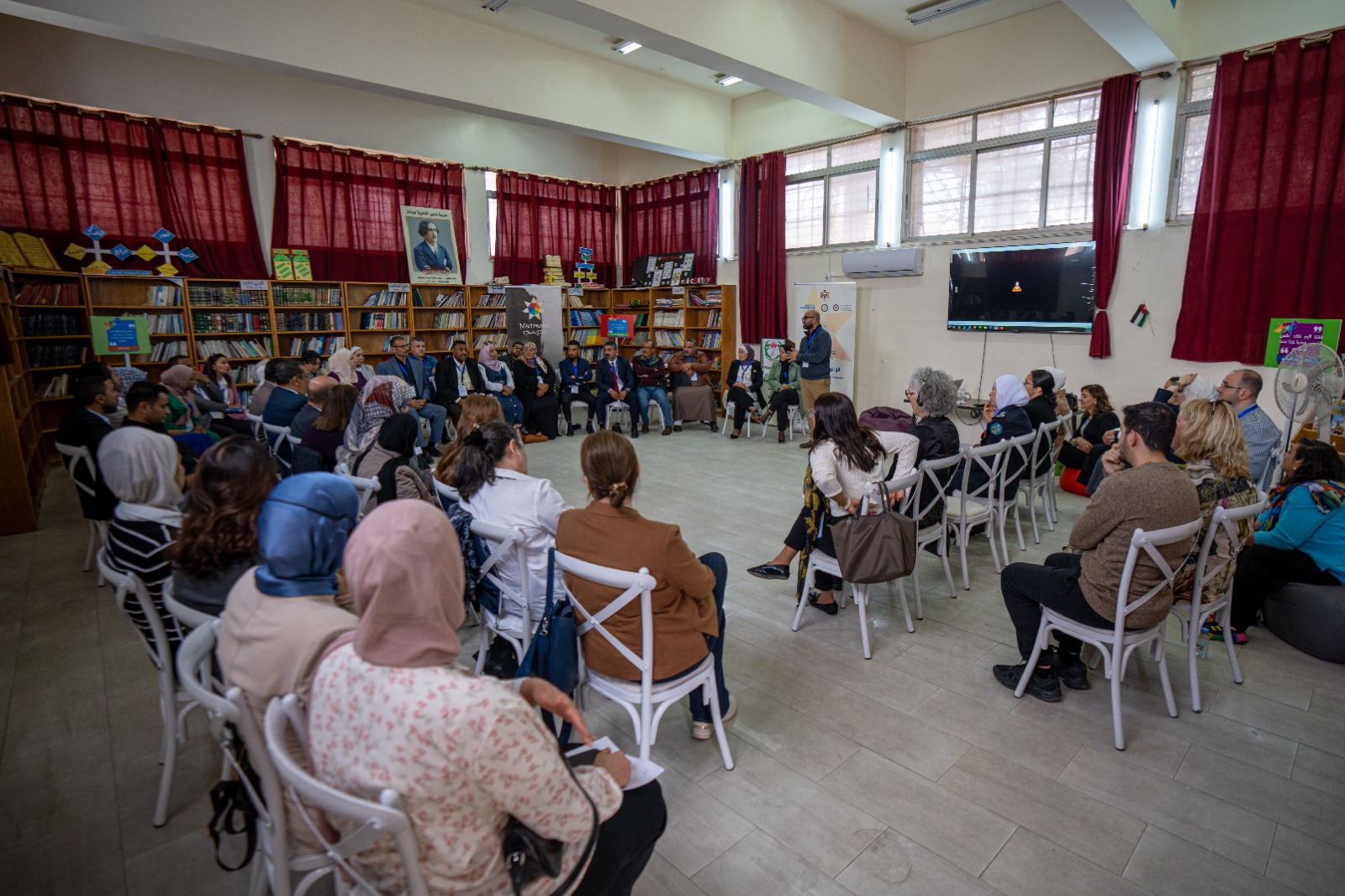 Madar Al-Saa Images 0.2988406489207931