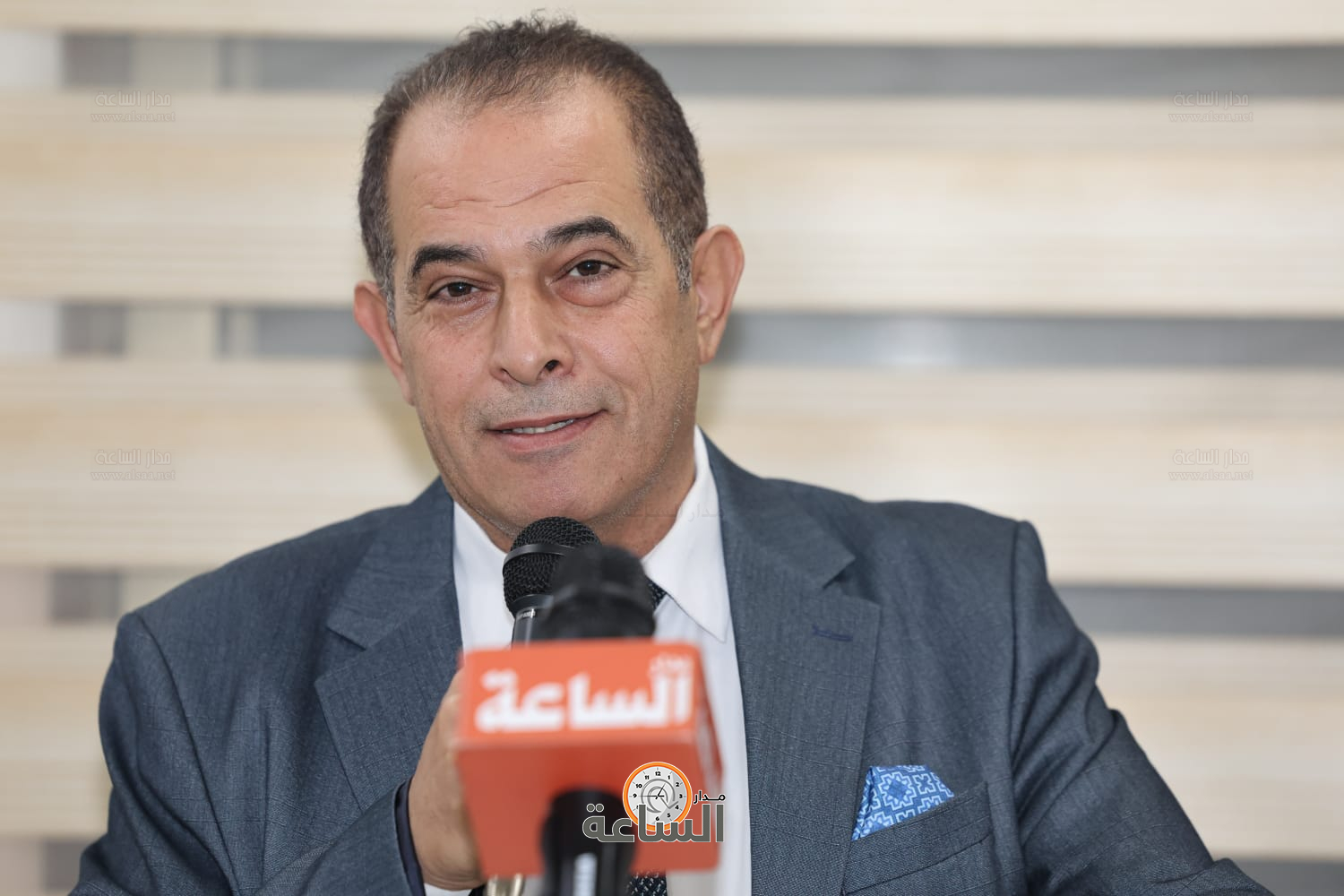 Madar Al-Saa Images 0.25003035509815197