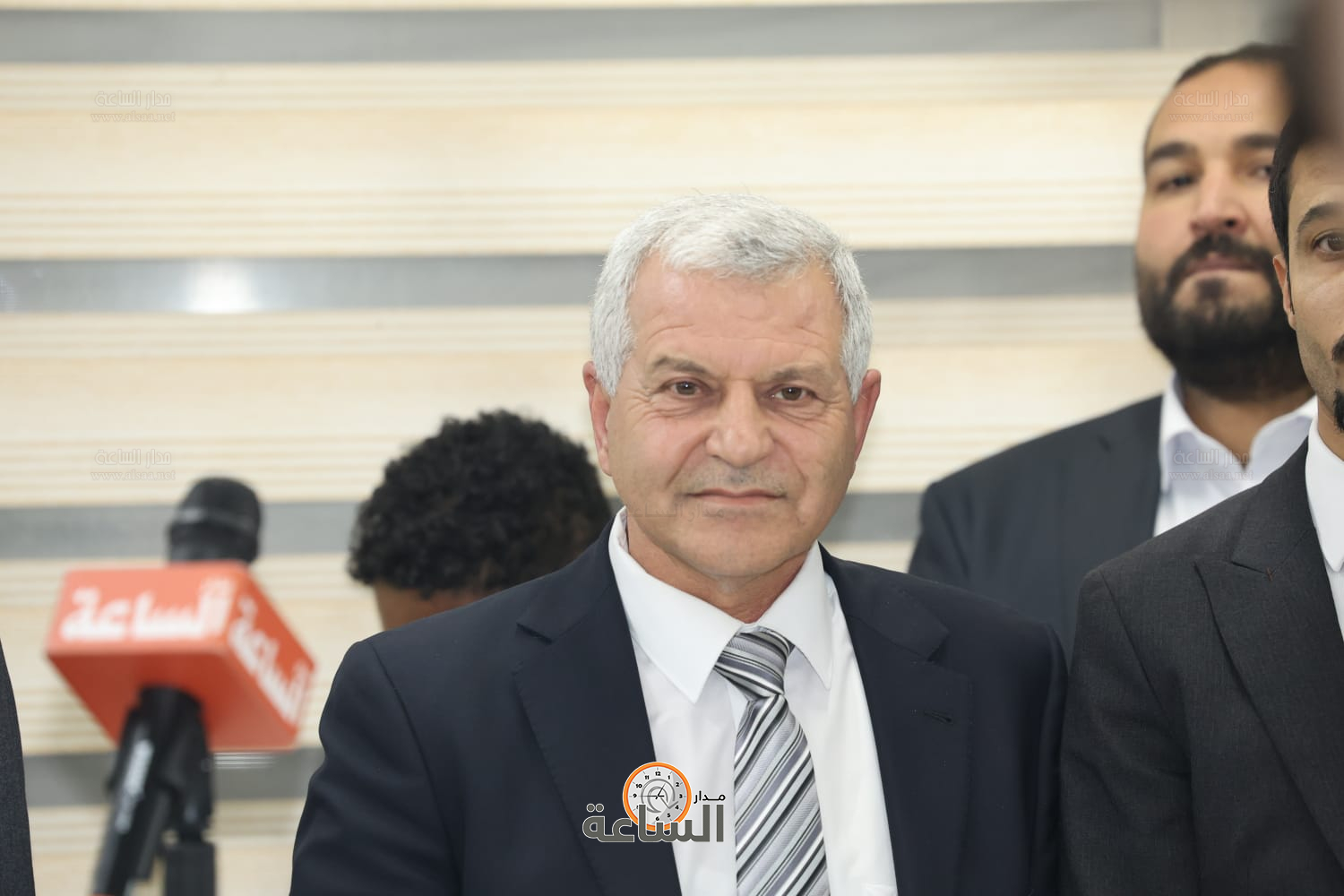 Madar Al-Saa Images 0.5717488518140519