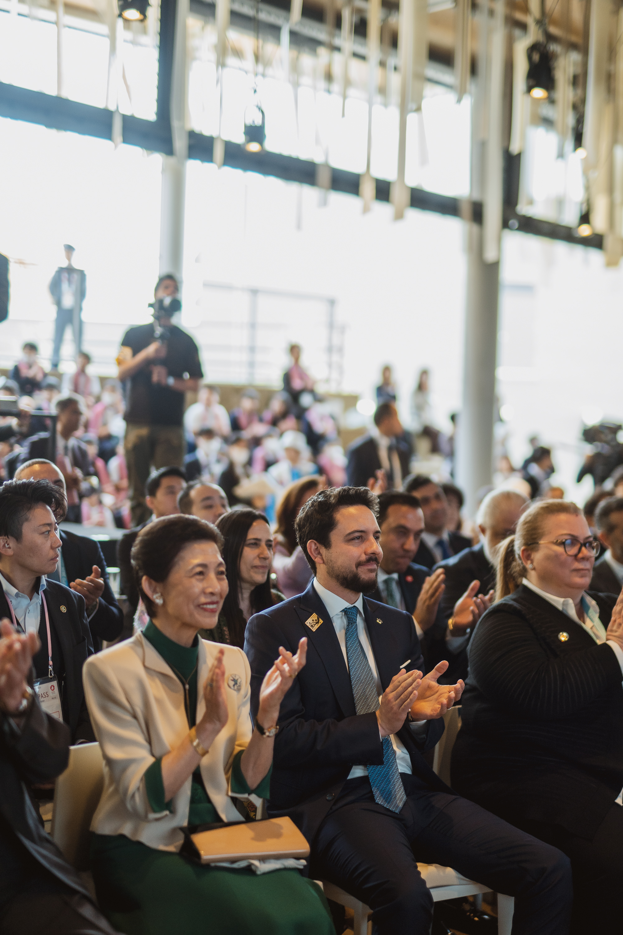 Madar Al-Saa Images 0.43049797059663386