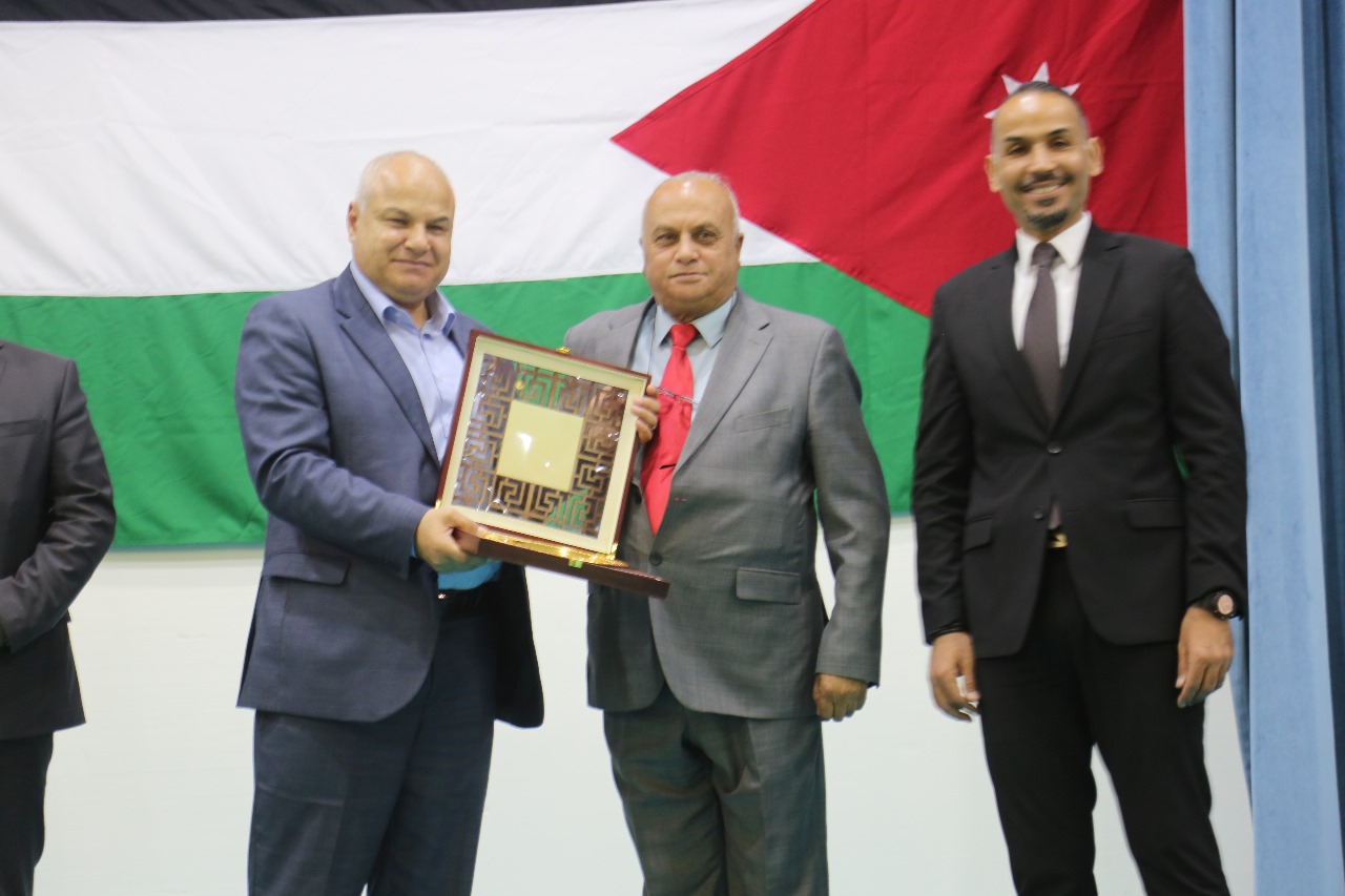 Madar Al-Saa Images 0.9199125698963564