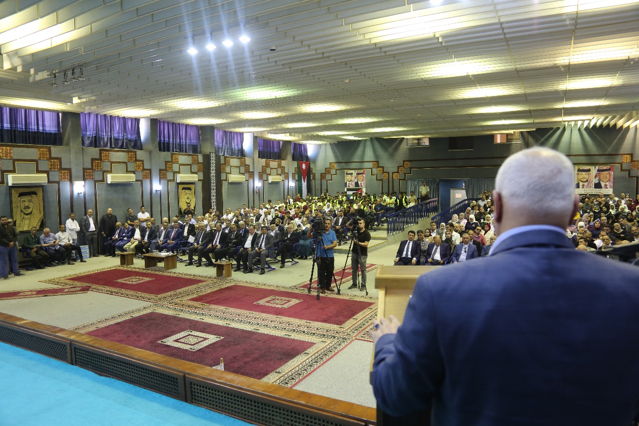 Madar Al-Saa Images 0.506159881364939