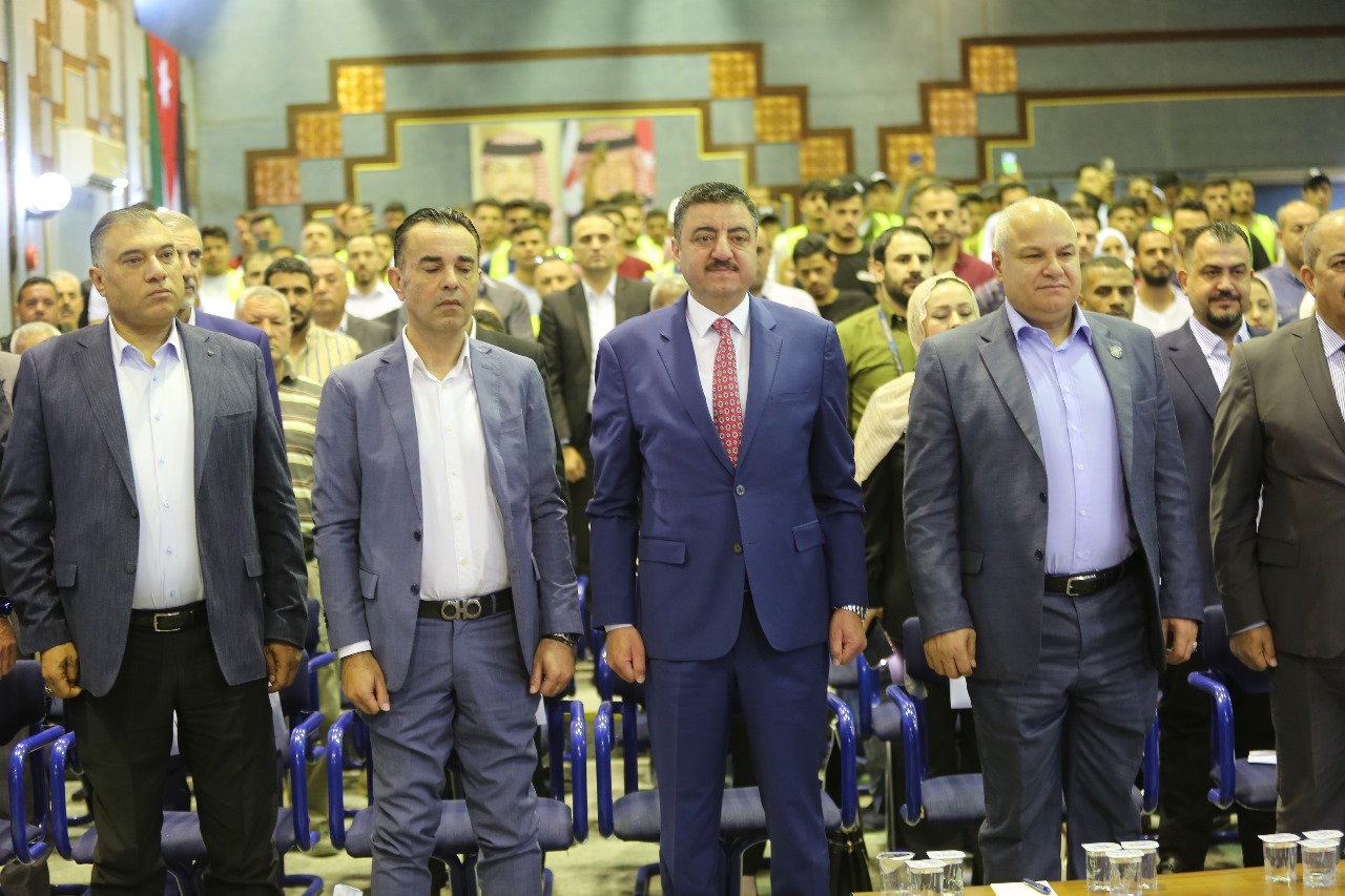 Madar Al-Saa Images 0.38589457070374156