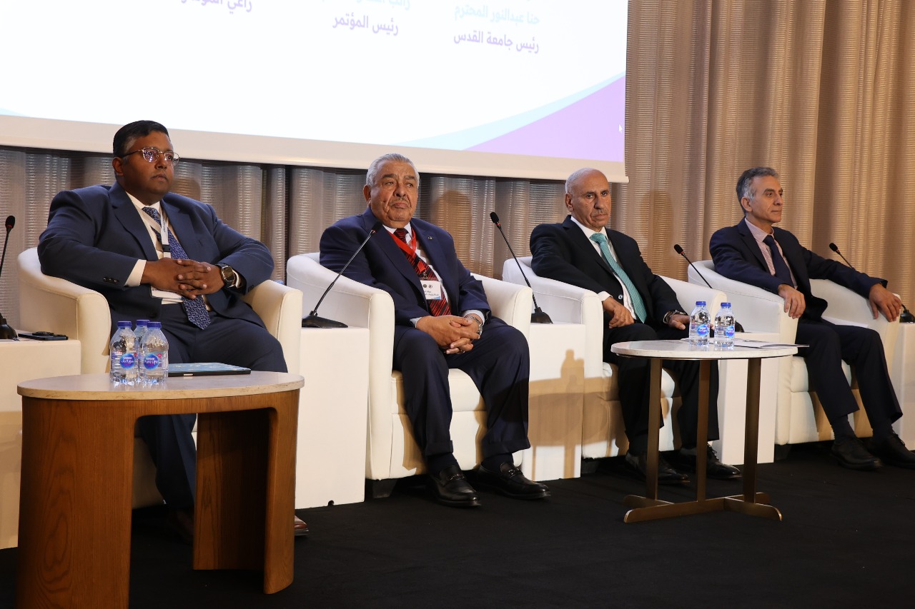 Madar Al-Saa Images 0.8758143138338402