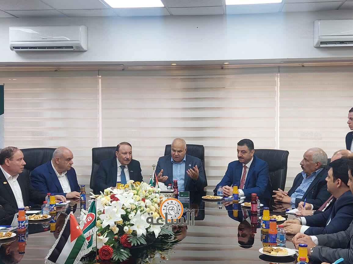 Madar Al-Saa Images 0.18646210816029396