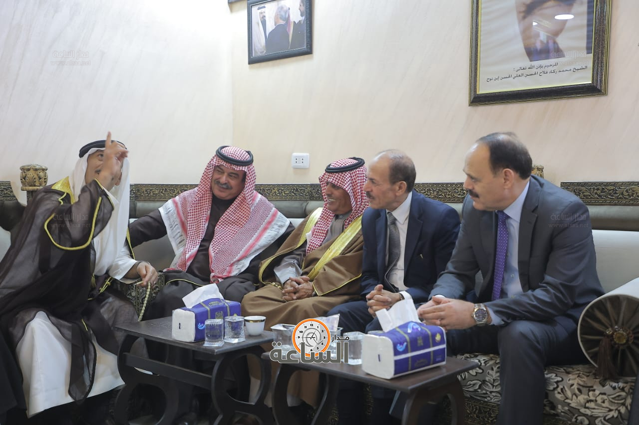 Madar Al-Saa Images 0.9579089449242598