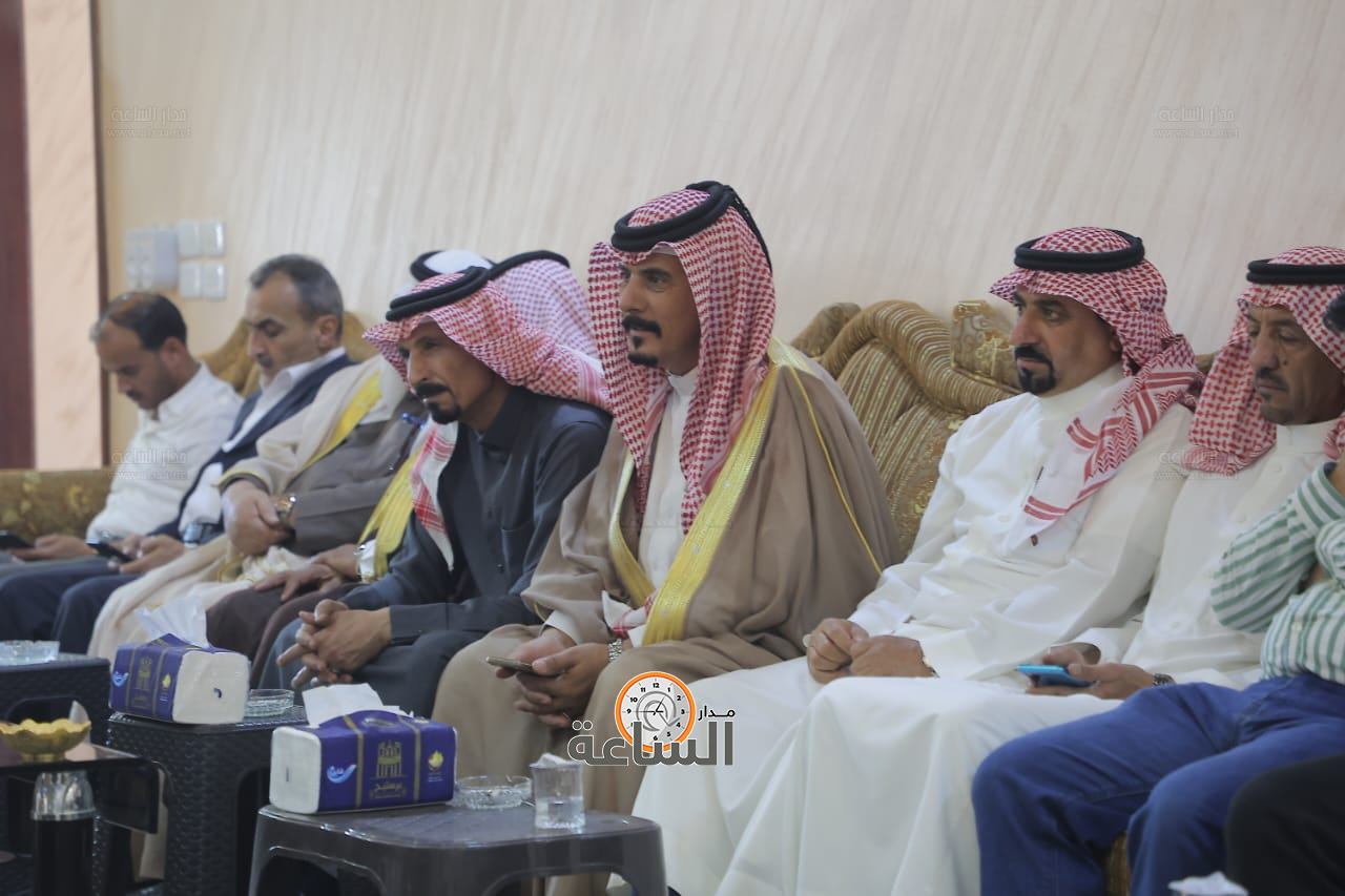 Madar Al-Saa Images 0.2568591030587375