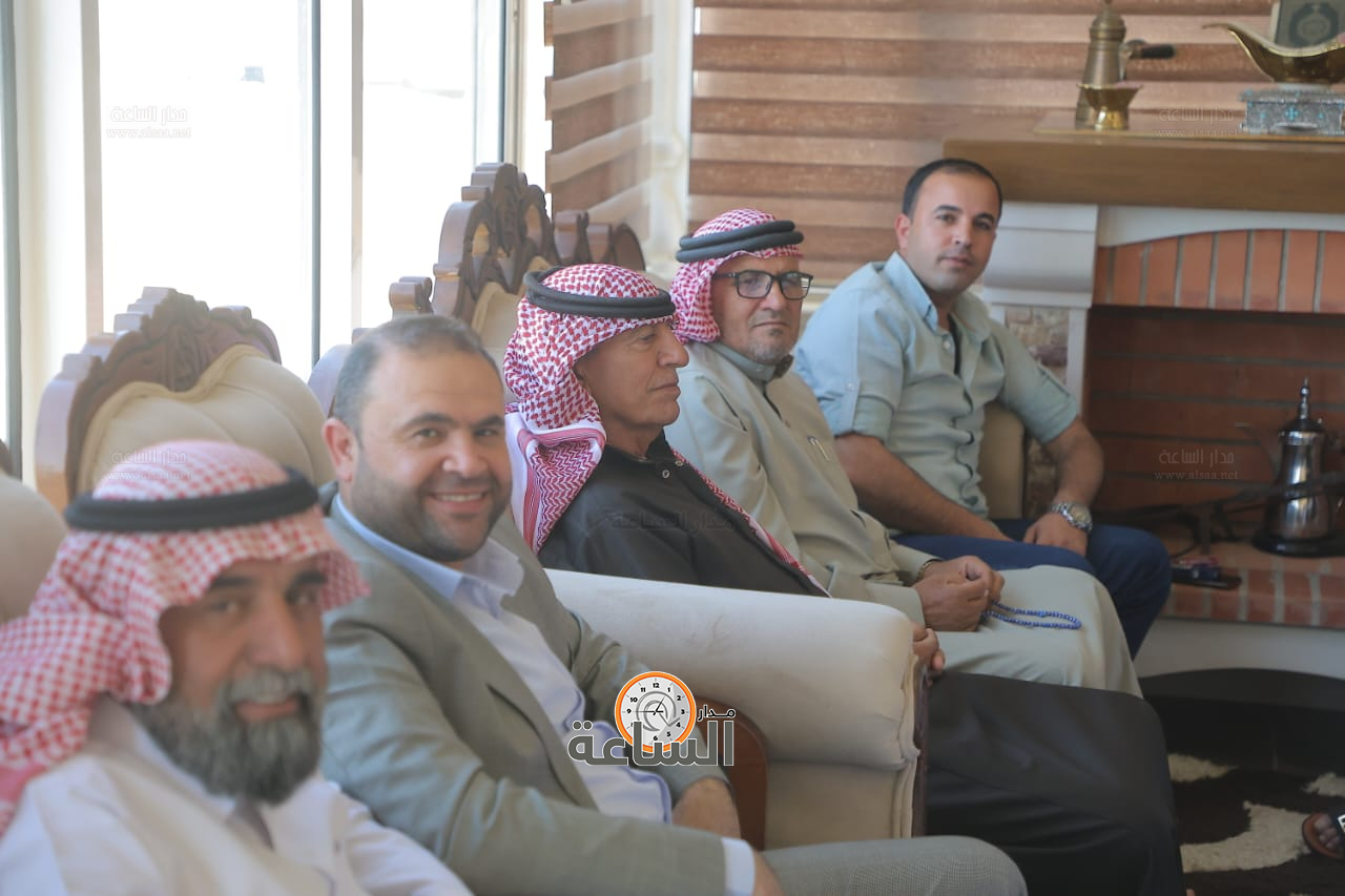 Madar Al-Saa Images 0.4702660478978481