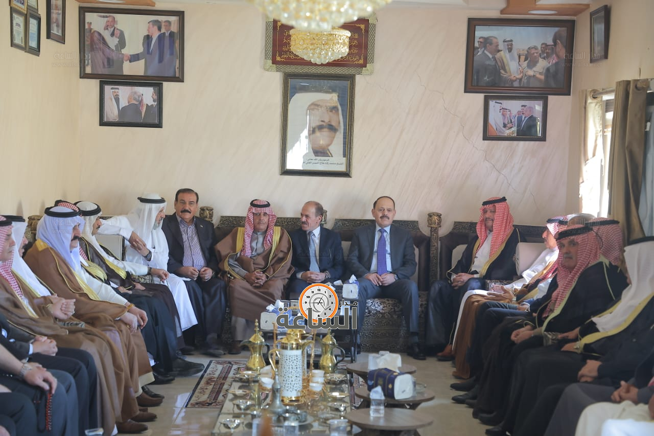 Madar Al-Saa Images 0.12499420940115358