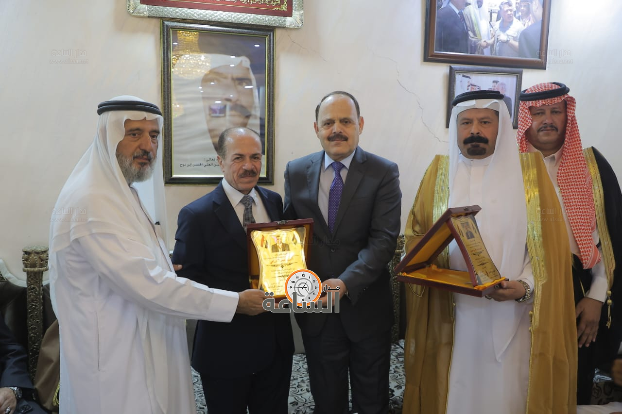 Madar Al-Saa Images 0.5509375628834017