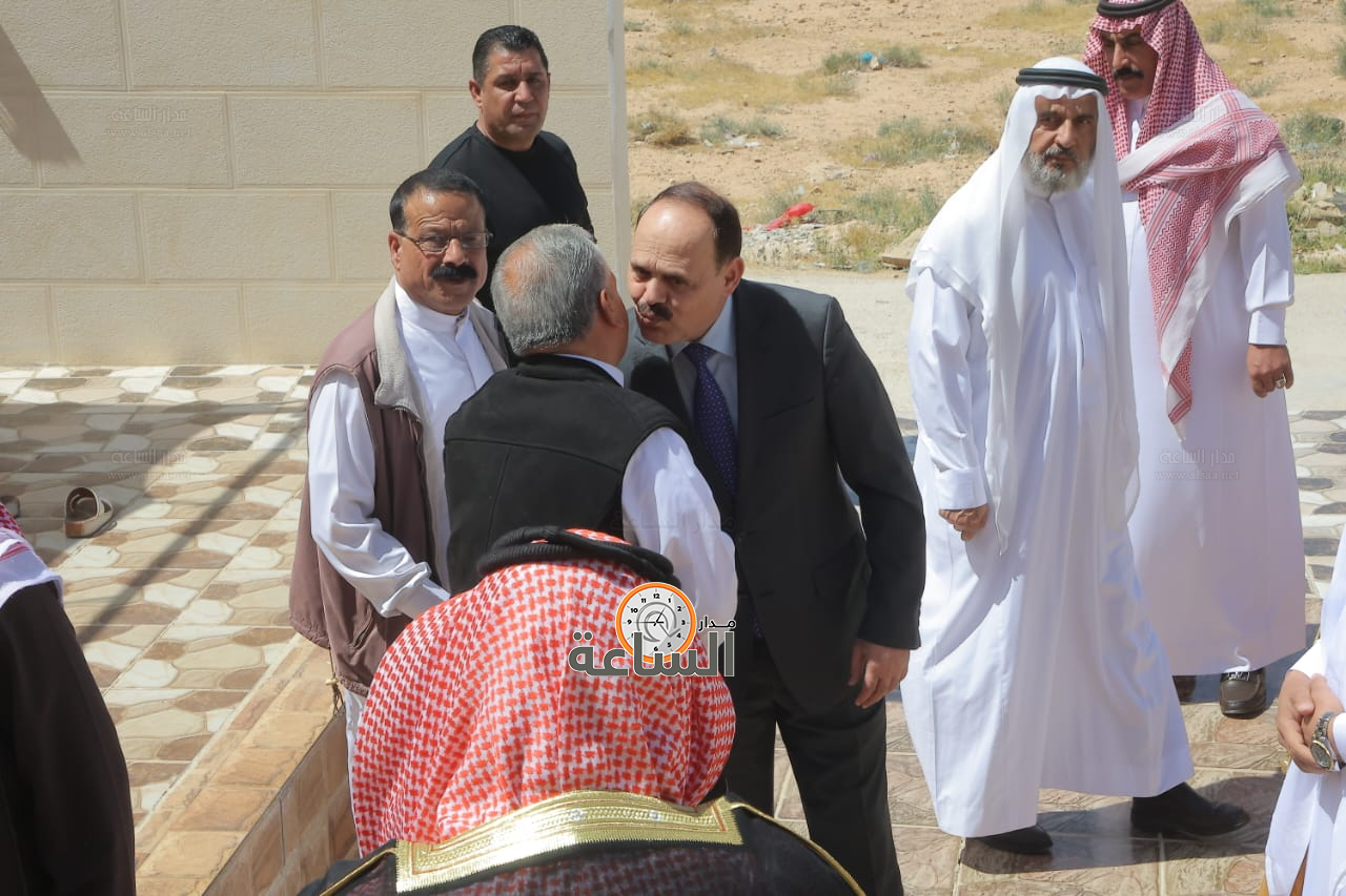 Madar Al-Saa Images 0.6100574328305993