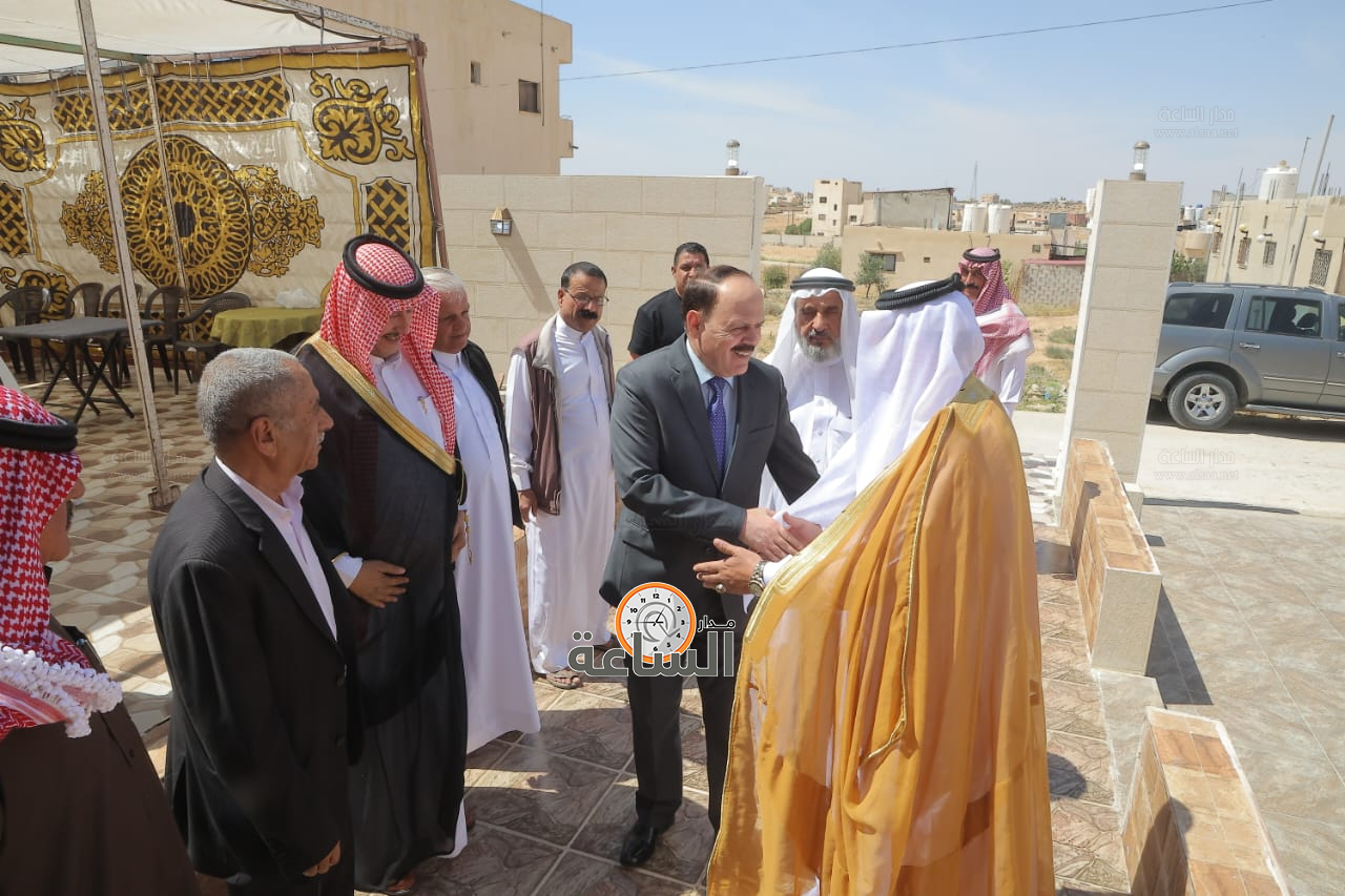 Madar Al-Saa Images 0.39038152499878076