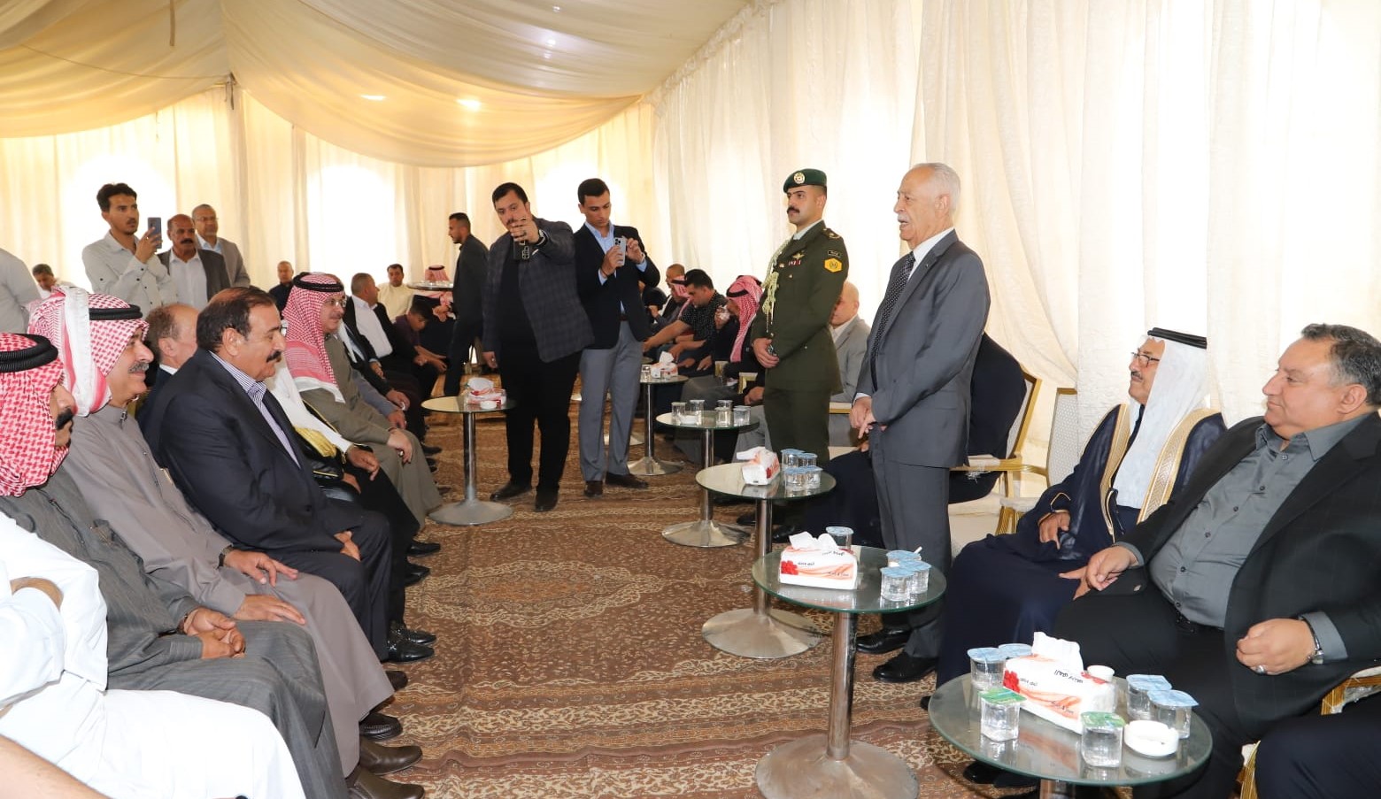 Madar Al-Saa Images 0.905172627834159