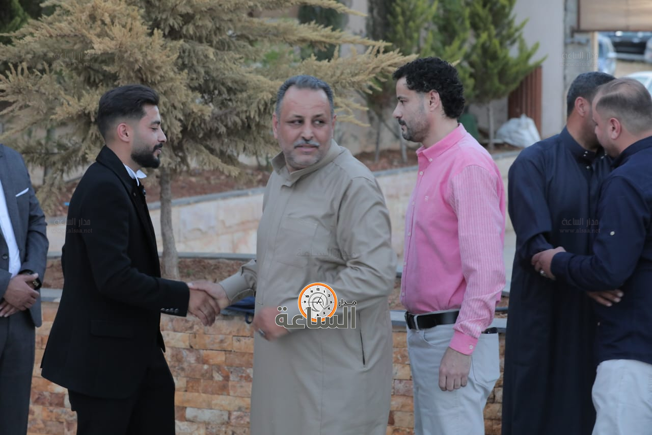 Madar Al-Saa Images 0.7200558463115982