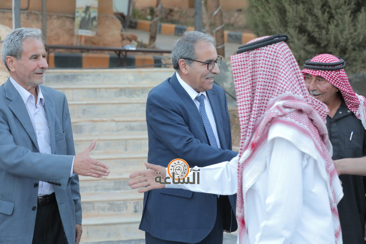 Madar Al-Saa Images 0.30456010258988764