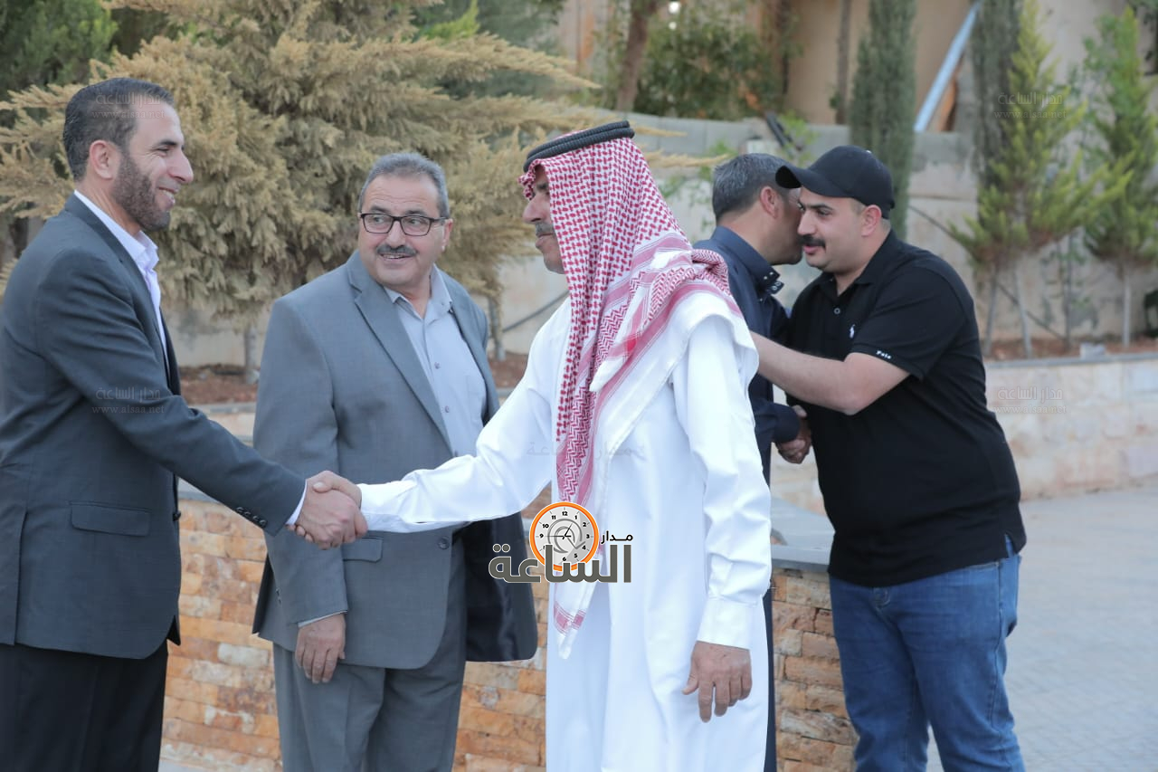 Madar Al-Saa Images 0.8998313988238377