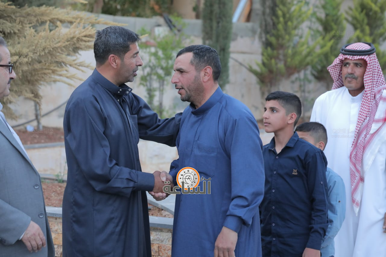 Madar Al-Saa Images 0.7391984246220892