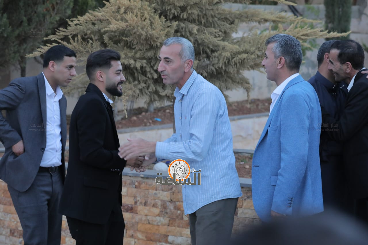 Madar Al-Saa Images 0.16053338543506201