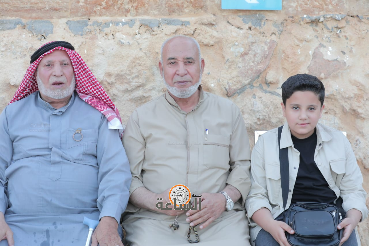 Madar Al-Saa Images 0.24289359302743962