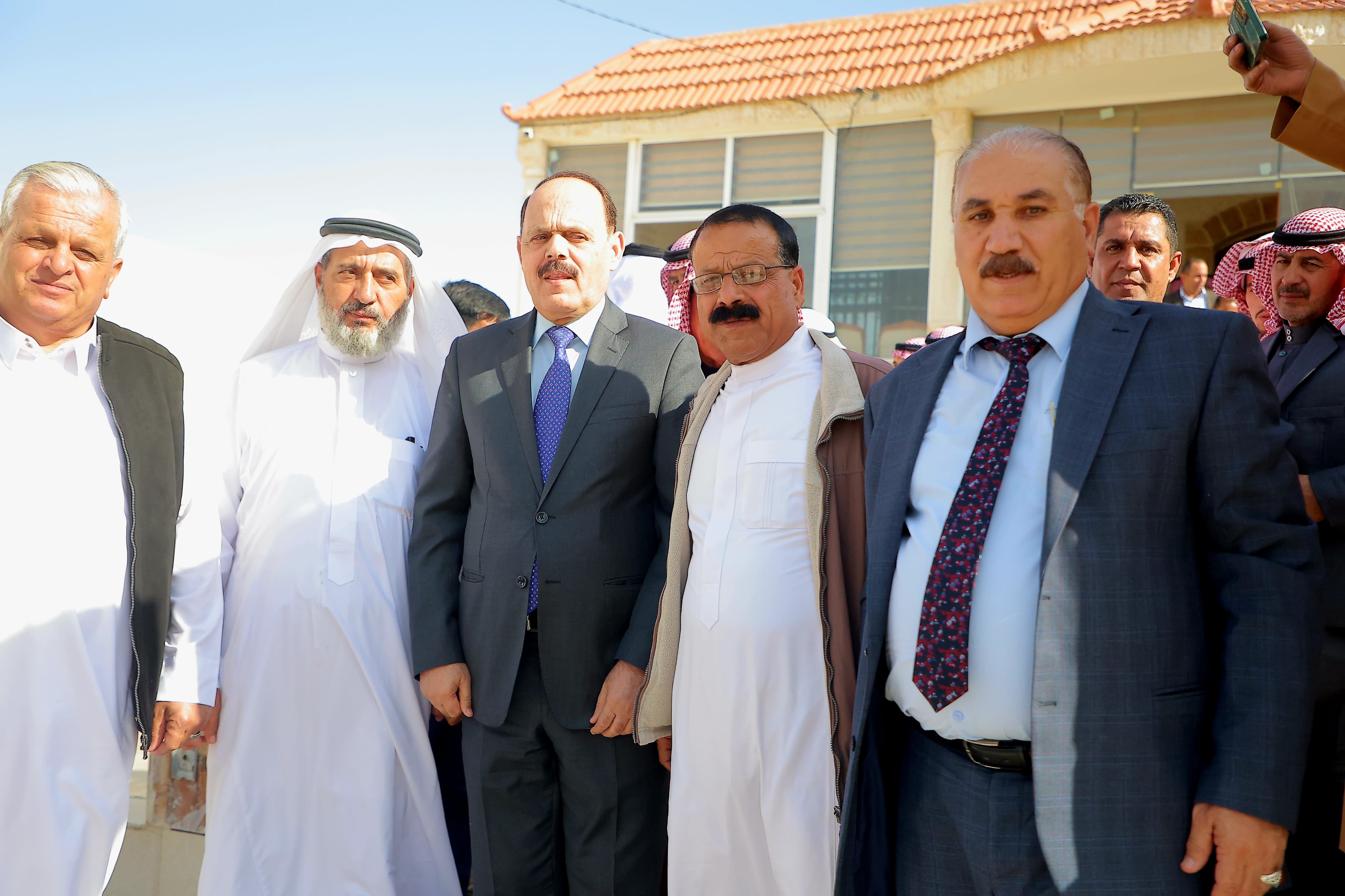 Madar Al-Saa Images 0.092818661123241