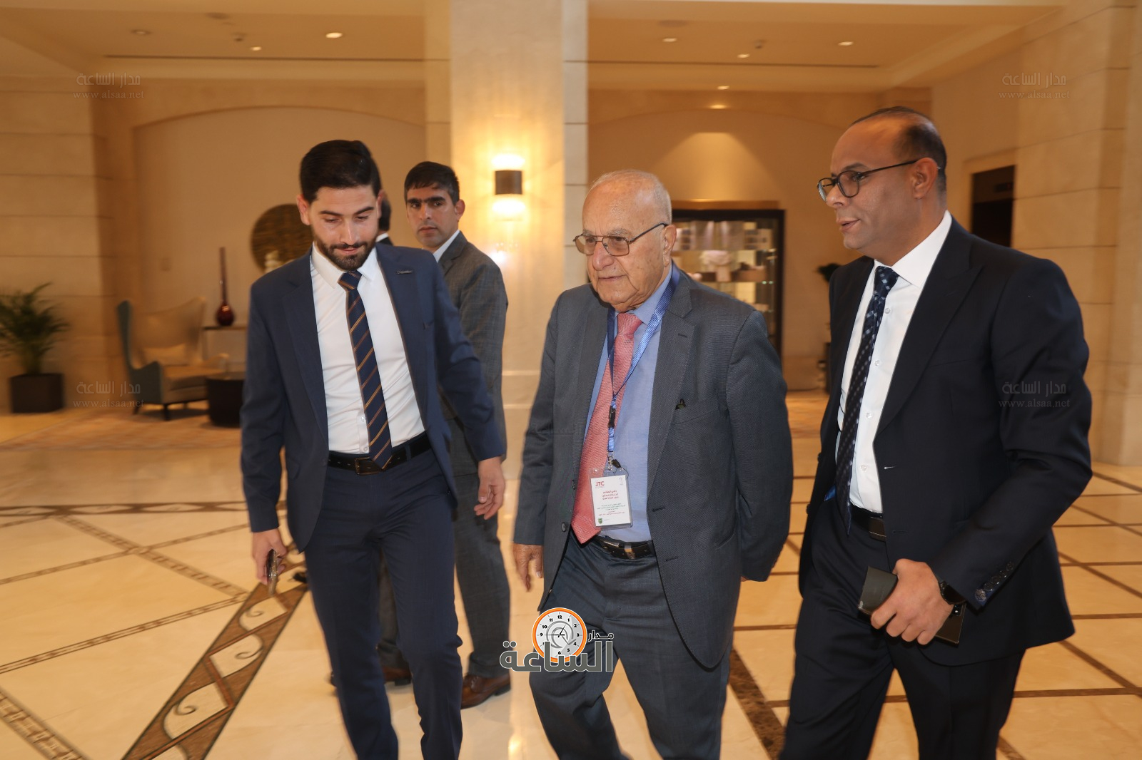 Madar Al-Saa Images 0.37743744300096793